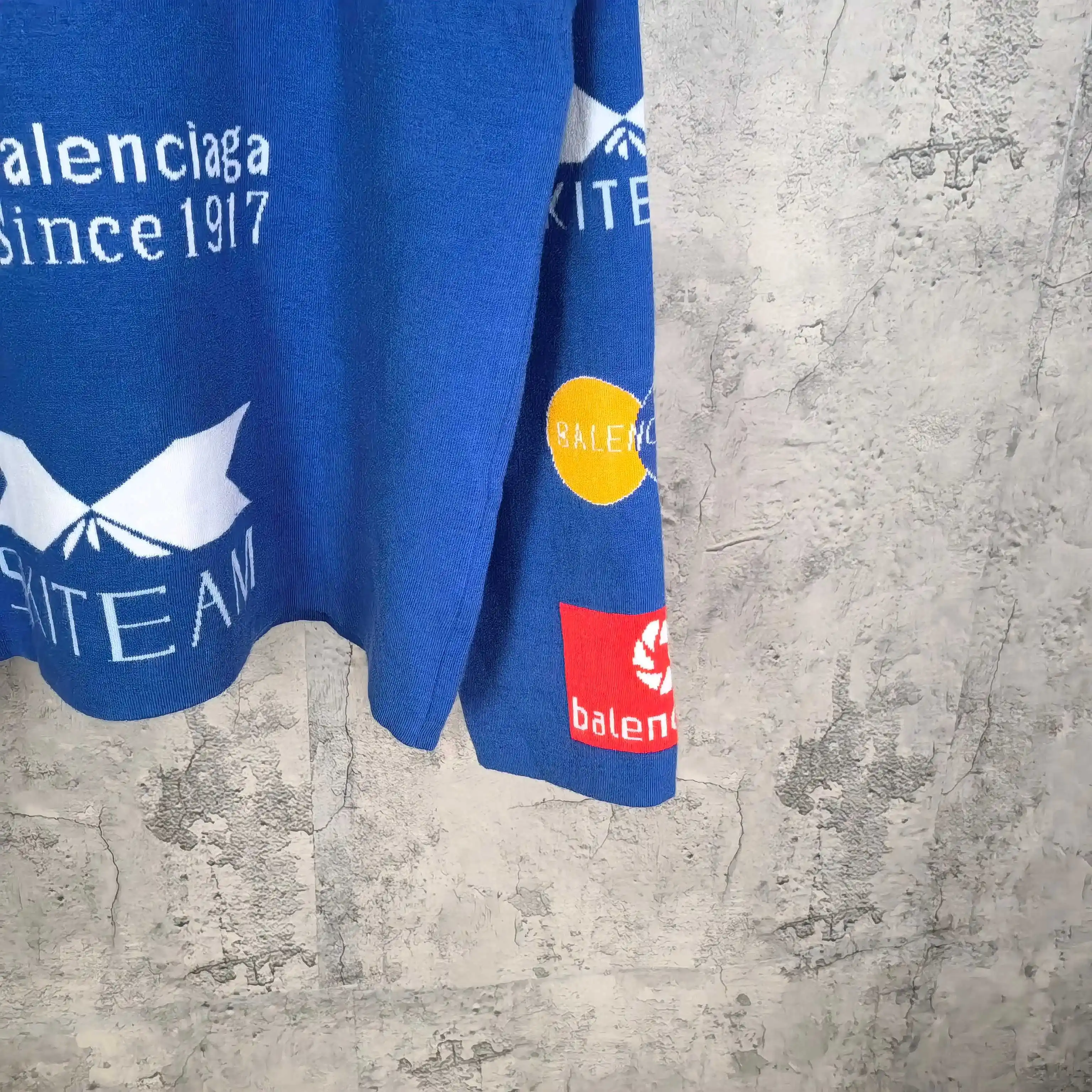 Skiwear Sponsor Logo Mock-Neck Sweater D20023165 — view 12
