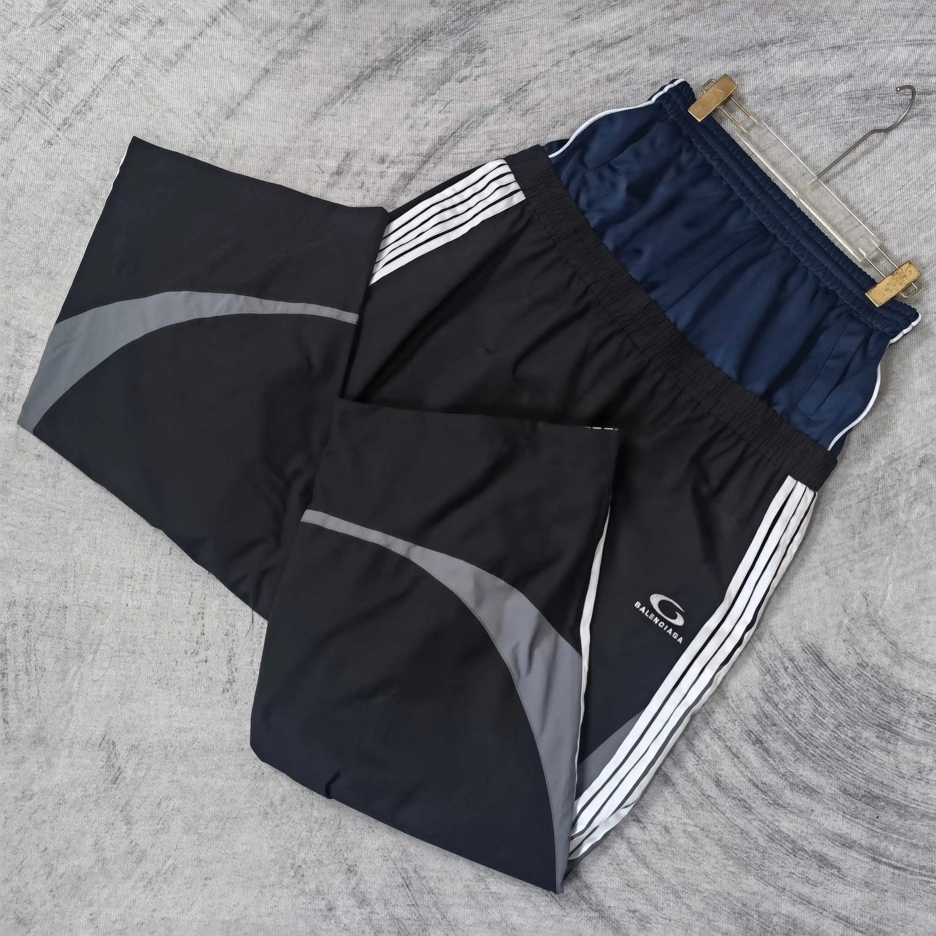 Cut-Up Double-Waistband Tracksuit Pants D22523189 — view 4