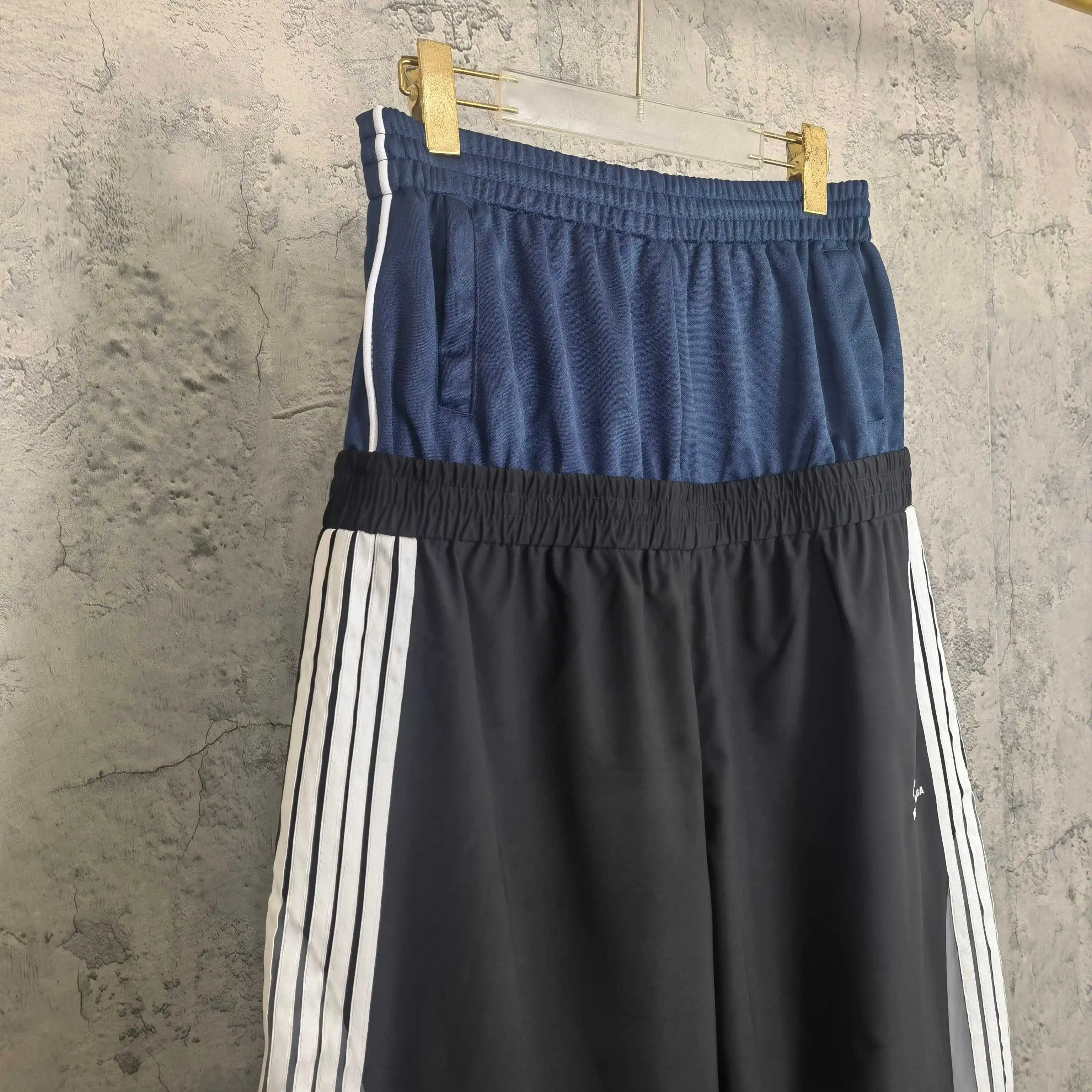 Cut-Up Double-Waistband Tracksuit Pants D22523189 — view 7