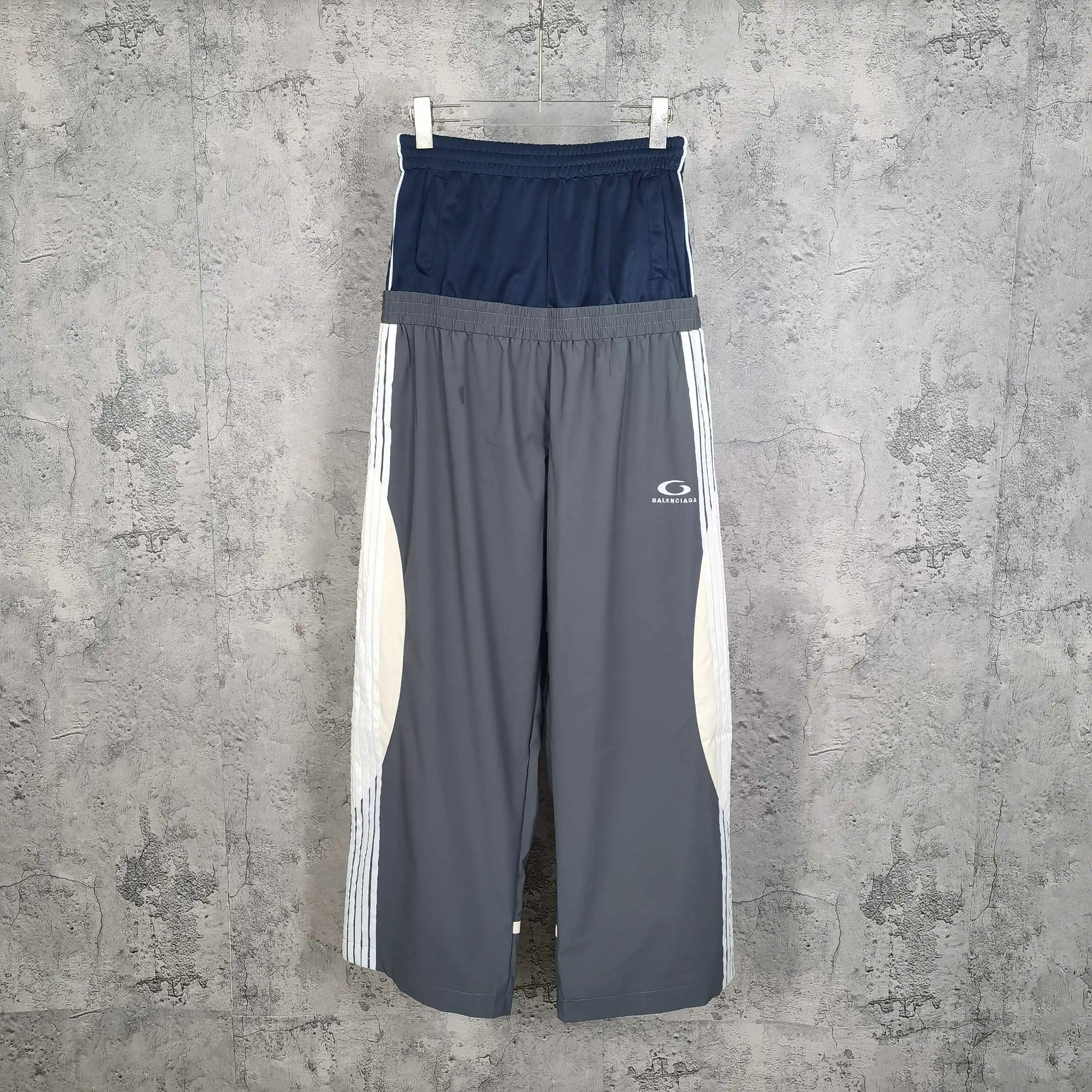 Cut-Up Double-Waistband Tracksuit Pants D22523190