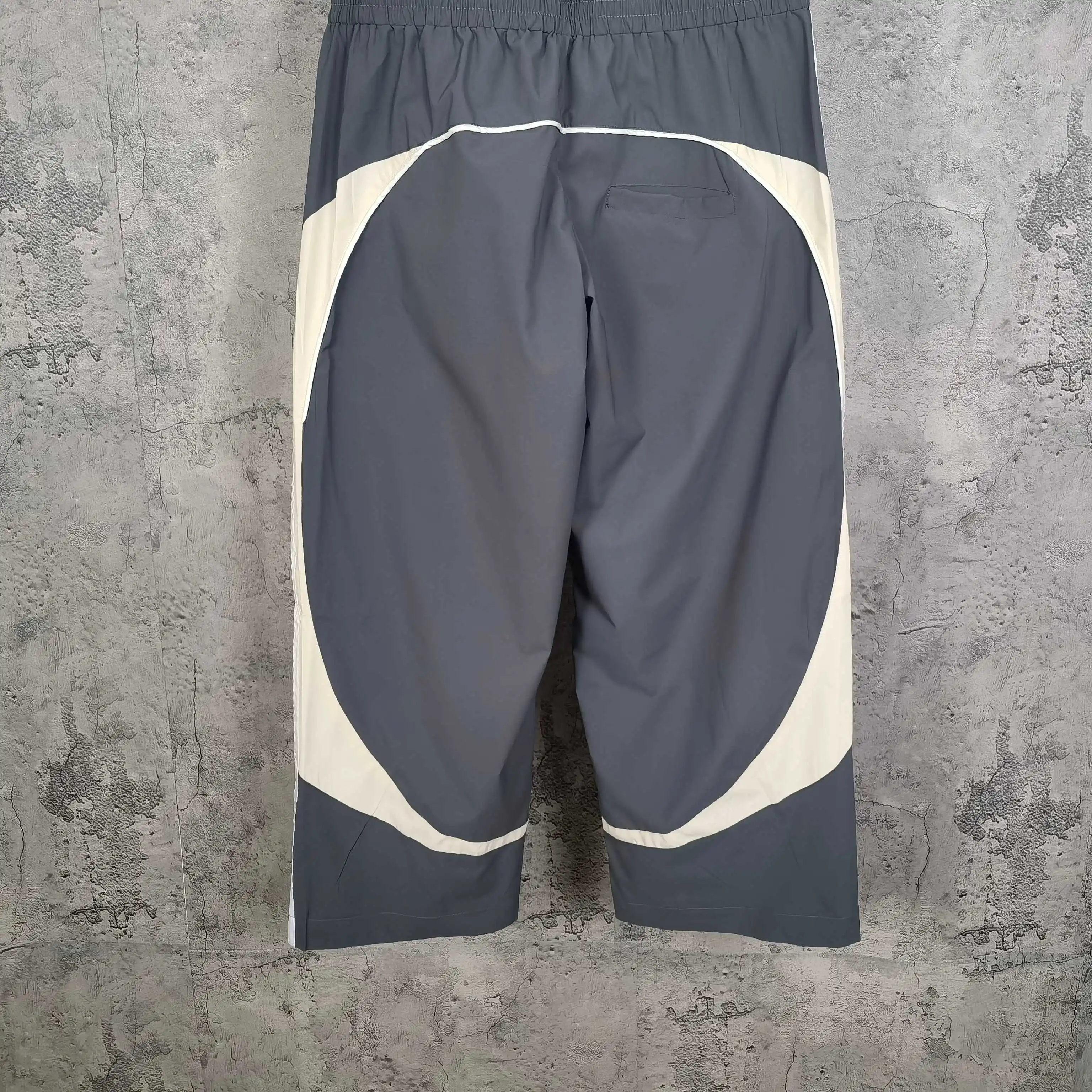 Cut-Up Double-Waistband Tracksuit Pants D22523190 — view 9