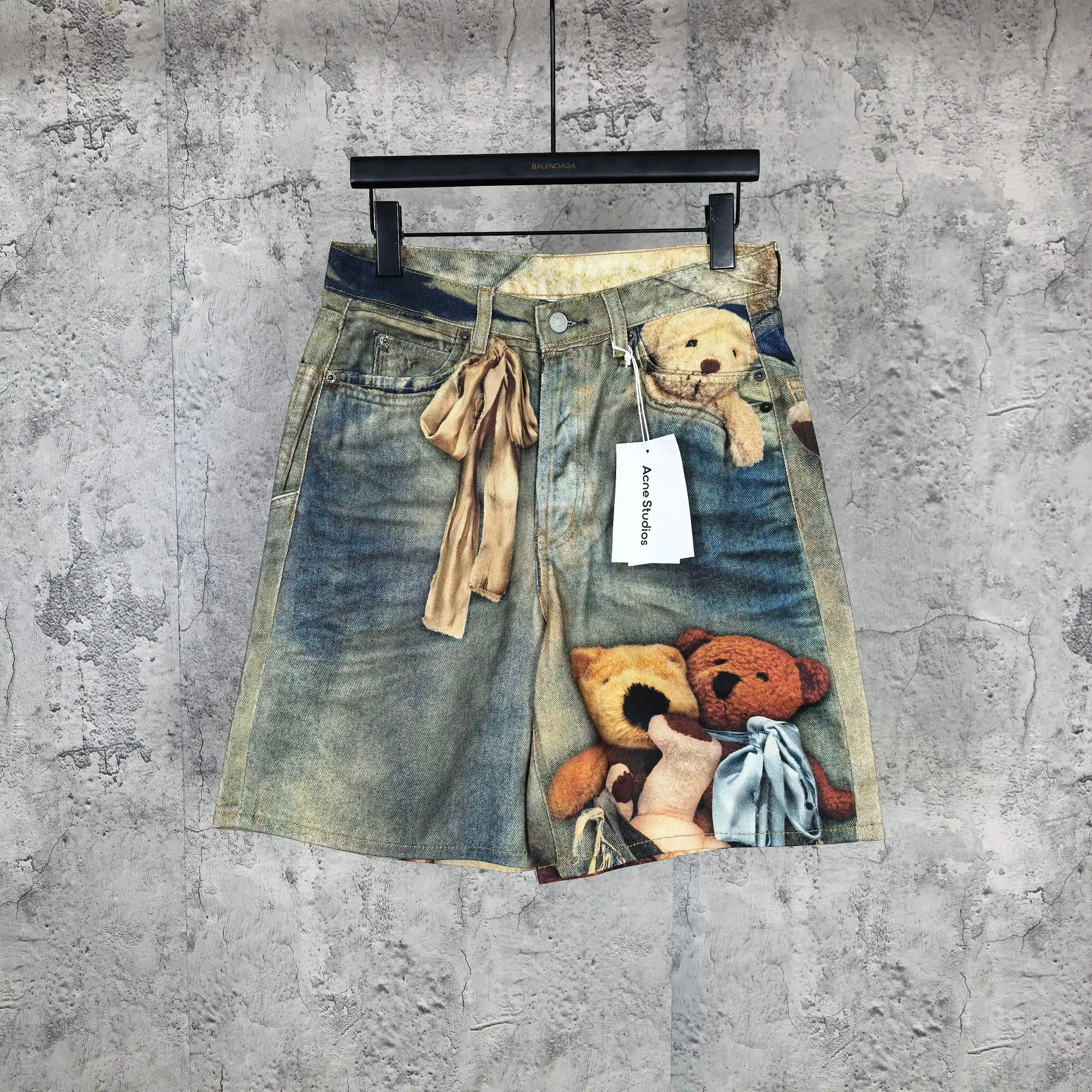 1981 Teddy Bear Print Denim Shorts D24523226
