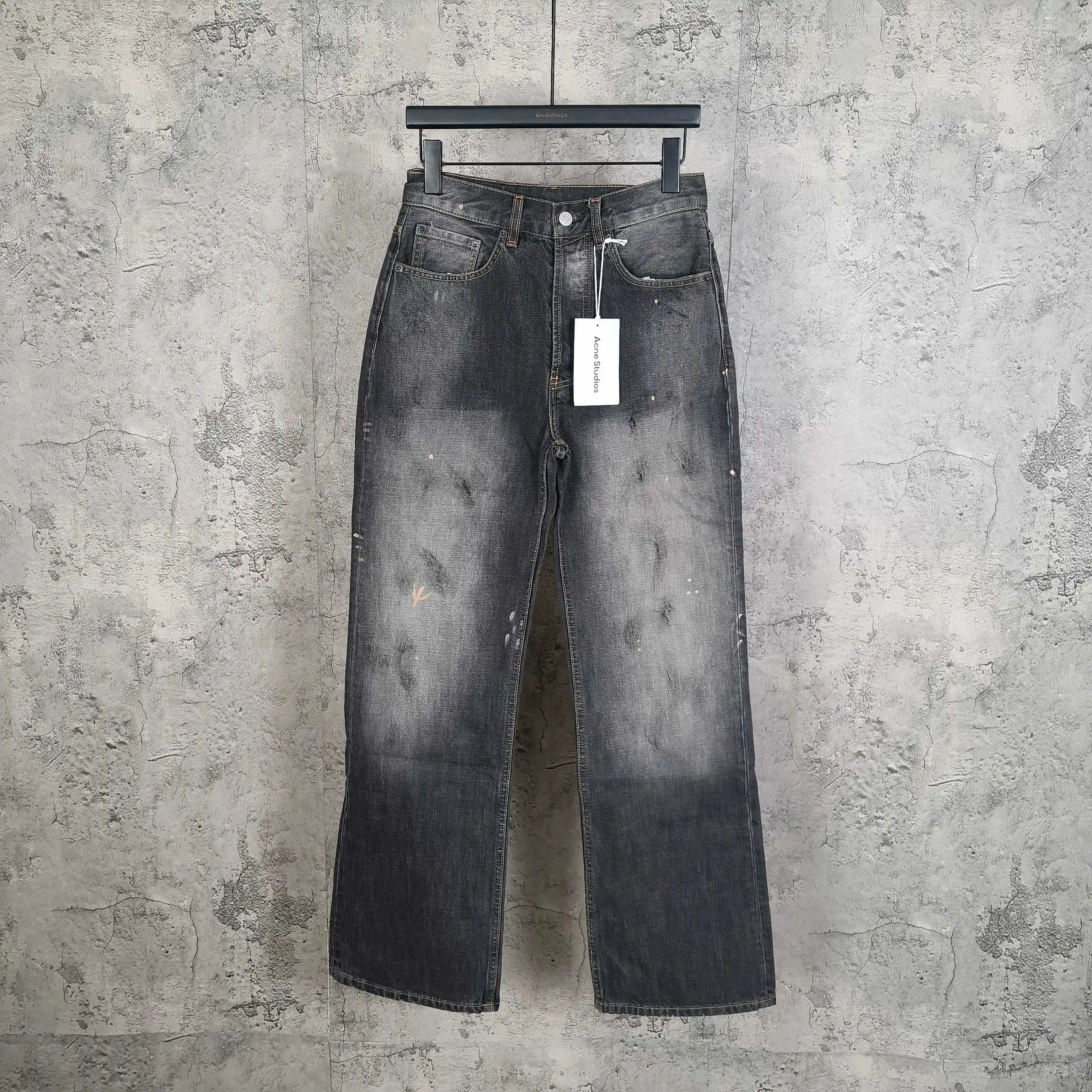 Graffiti Print Washed Straight-Leg Jeans D24523246