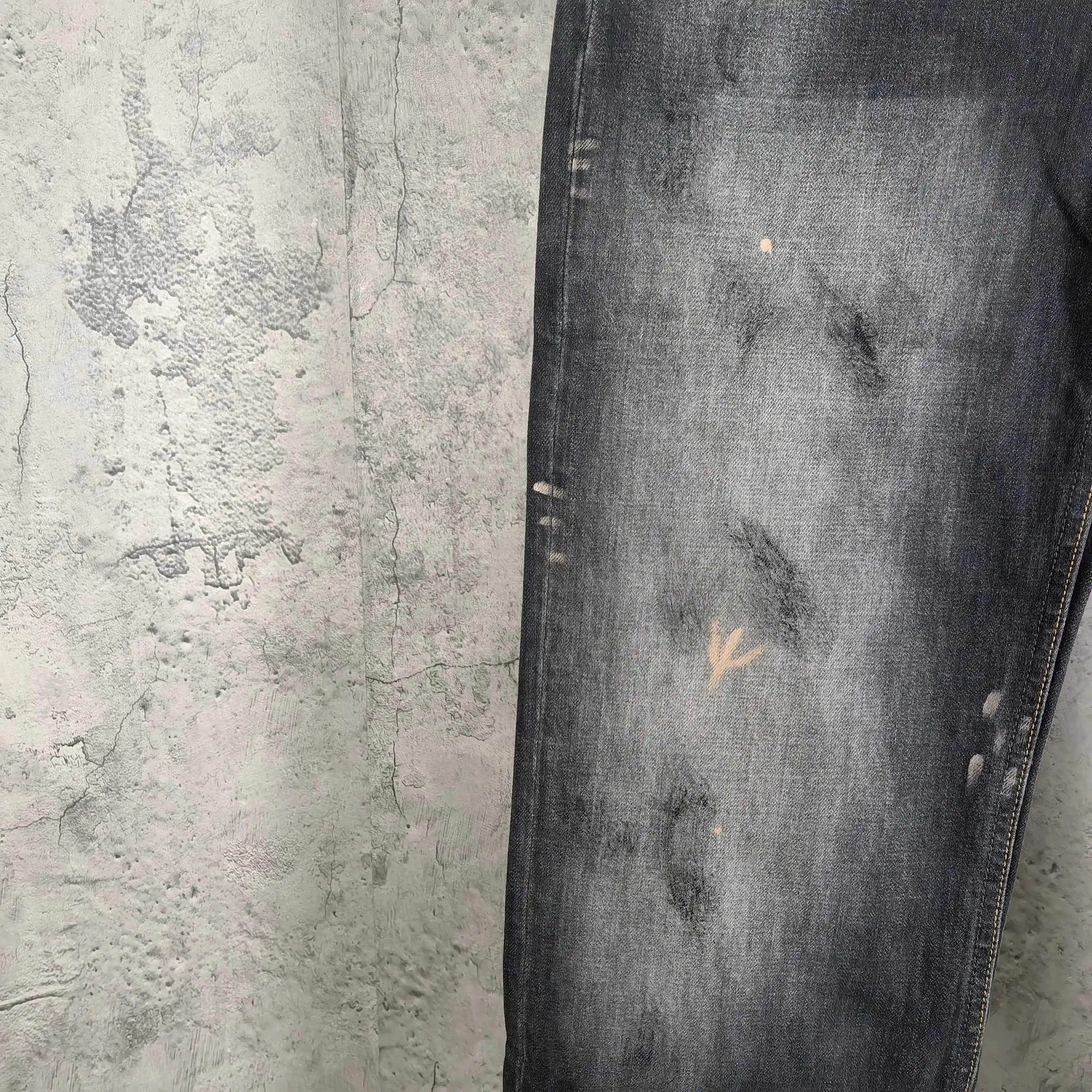 Graffiti Print Washed Straight-Leg Jeans D24523246 — view 10