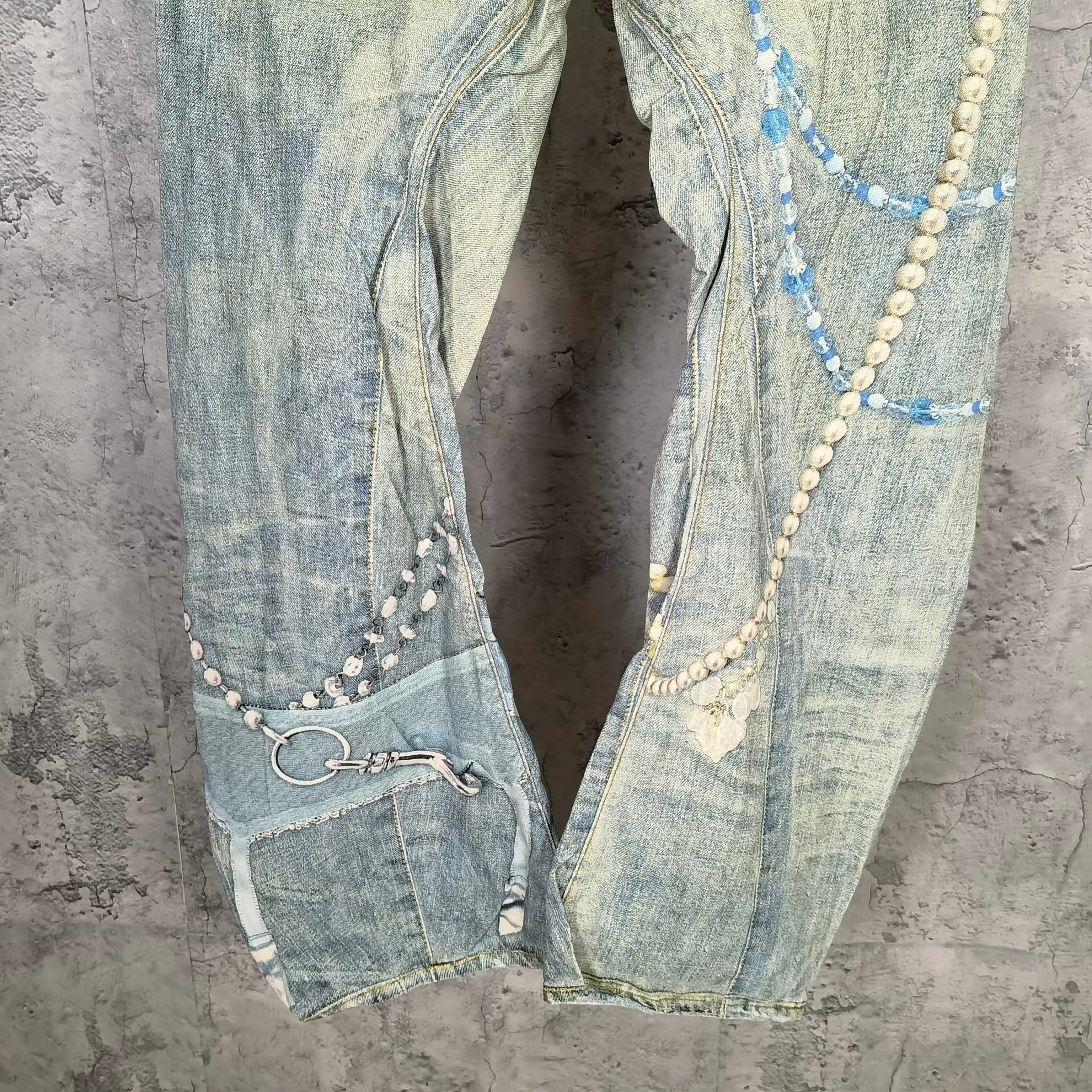 Trompe L'oeil Lace and Pearl Print Curved-Leg Jeans D25523247 — view 11
