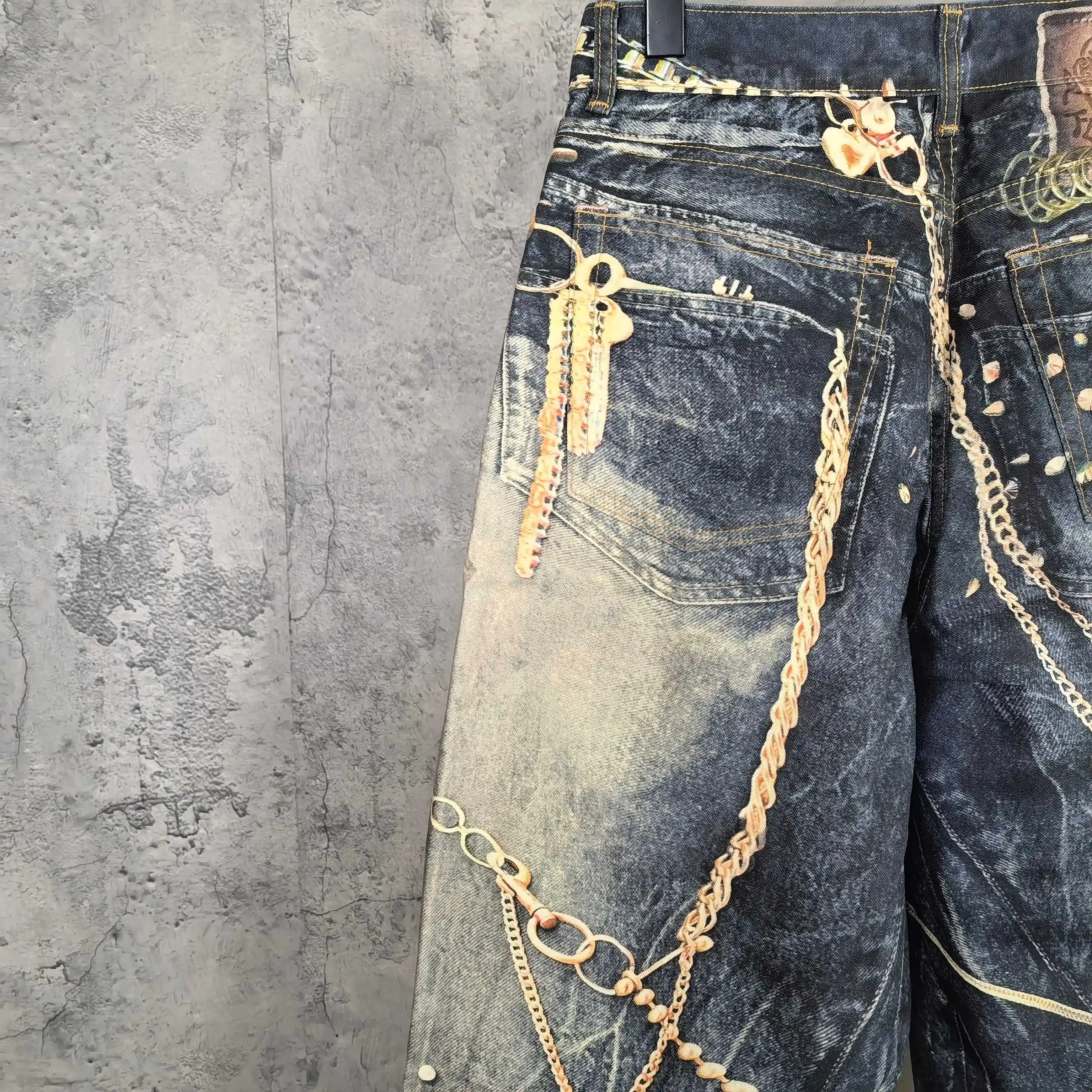 Trompe L'oeil Chain Print Wide-Leg Jeans D26023243 — view 13