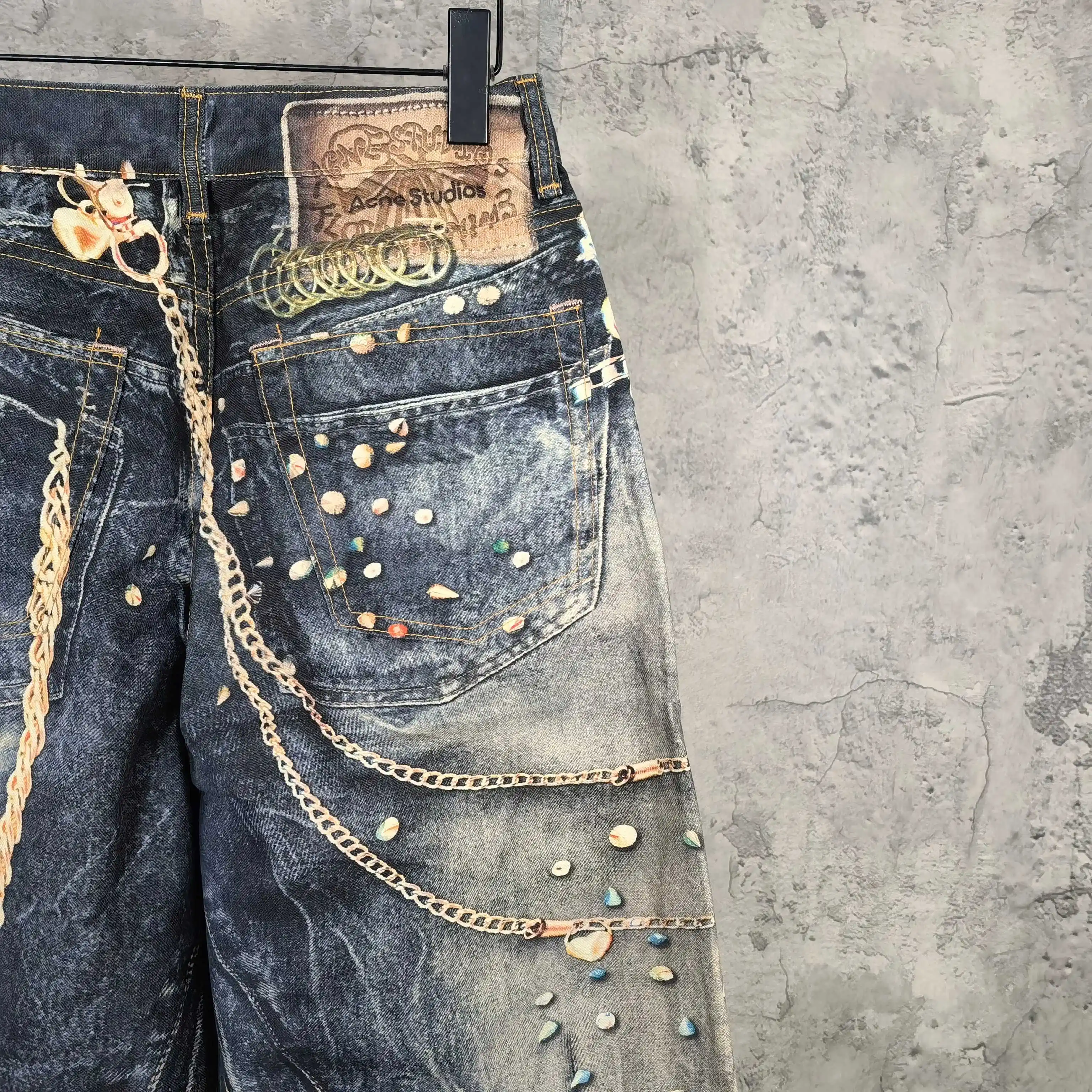 Trompe L'oeil Chain Print Wide-Leg Jeans D26023243 — view 15