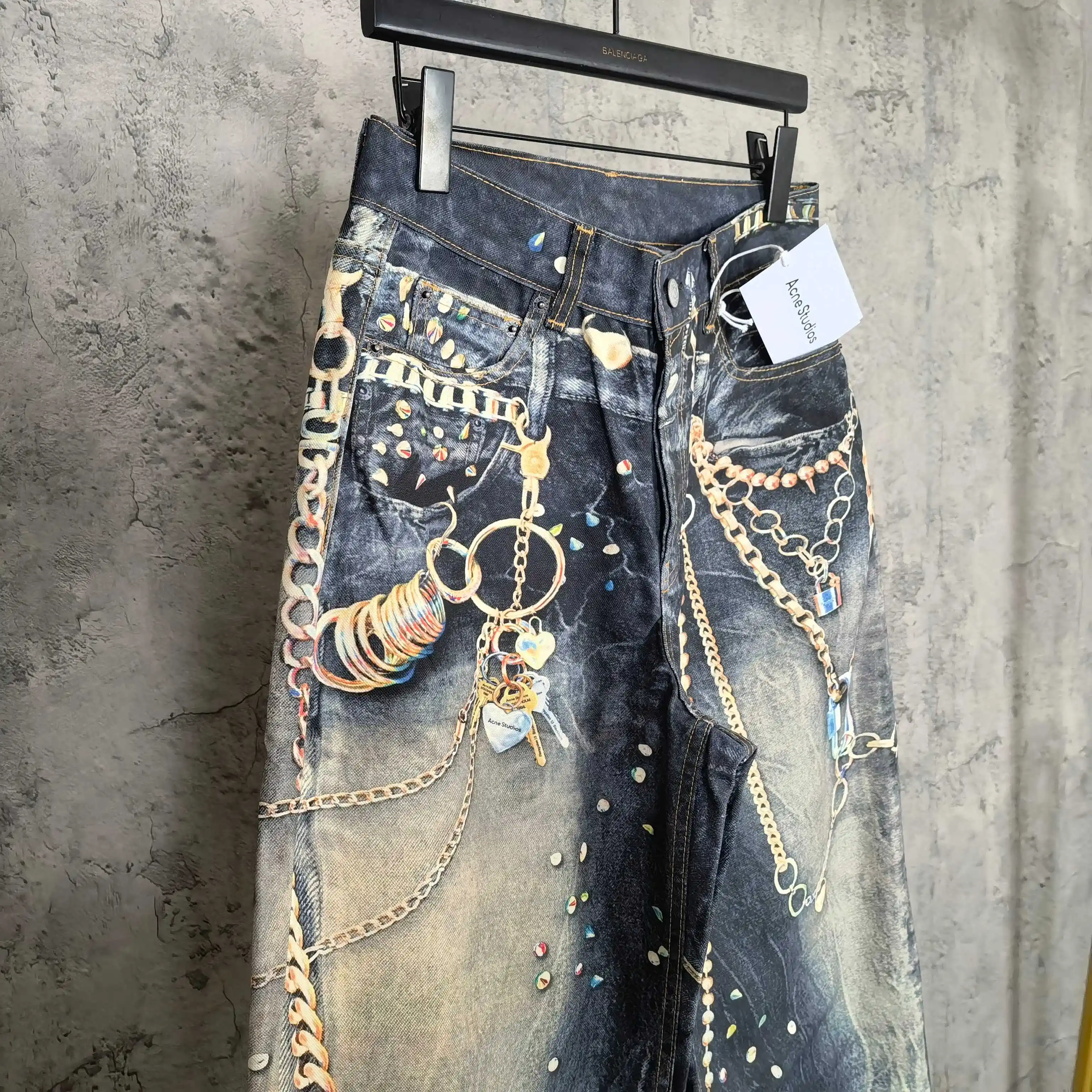 Trompe L'oeil Chain Print Wide-Leg Jeans D26023243 — view 17