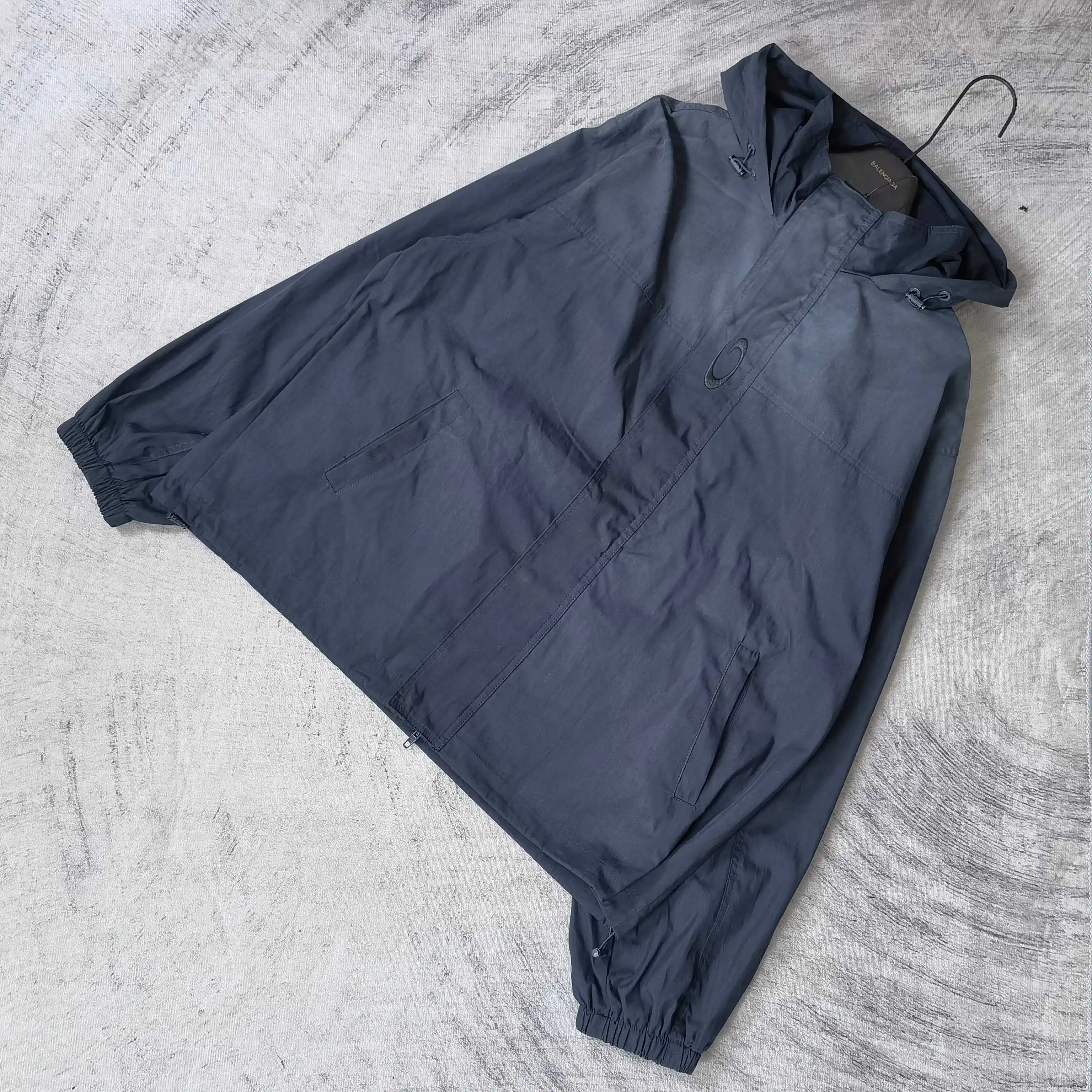 Hand-Painted Hooded Rain Jacket D29523191 — view 4