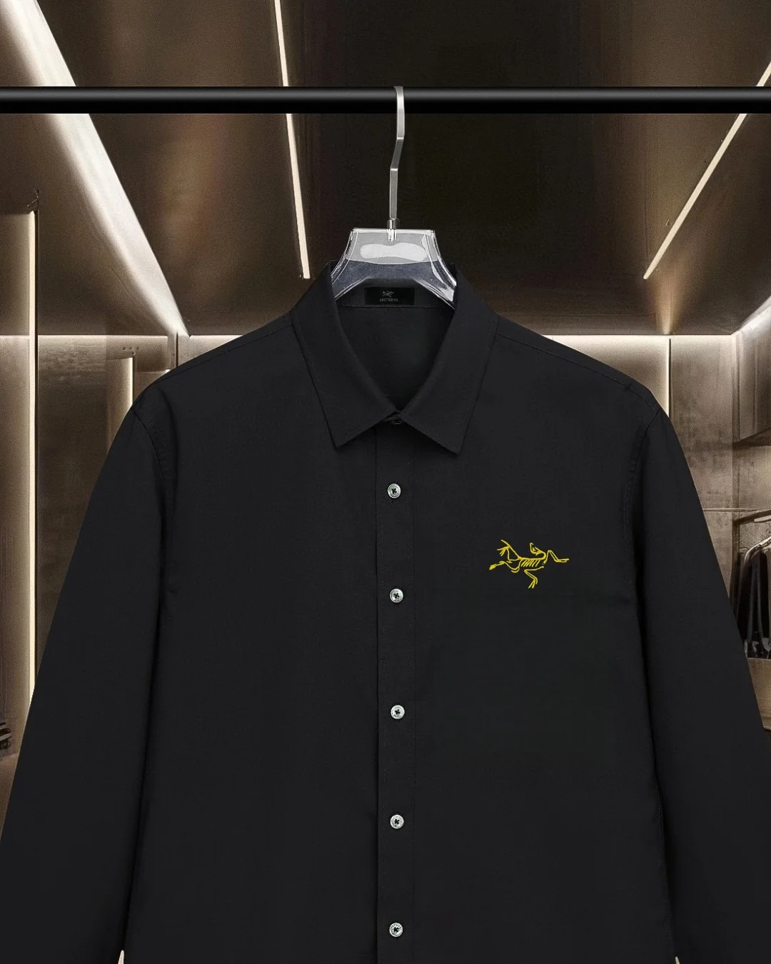 Logo-Embroidered Long-Sleeve Shirt D17811300 — view 3