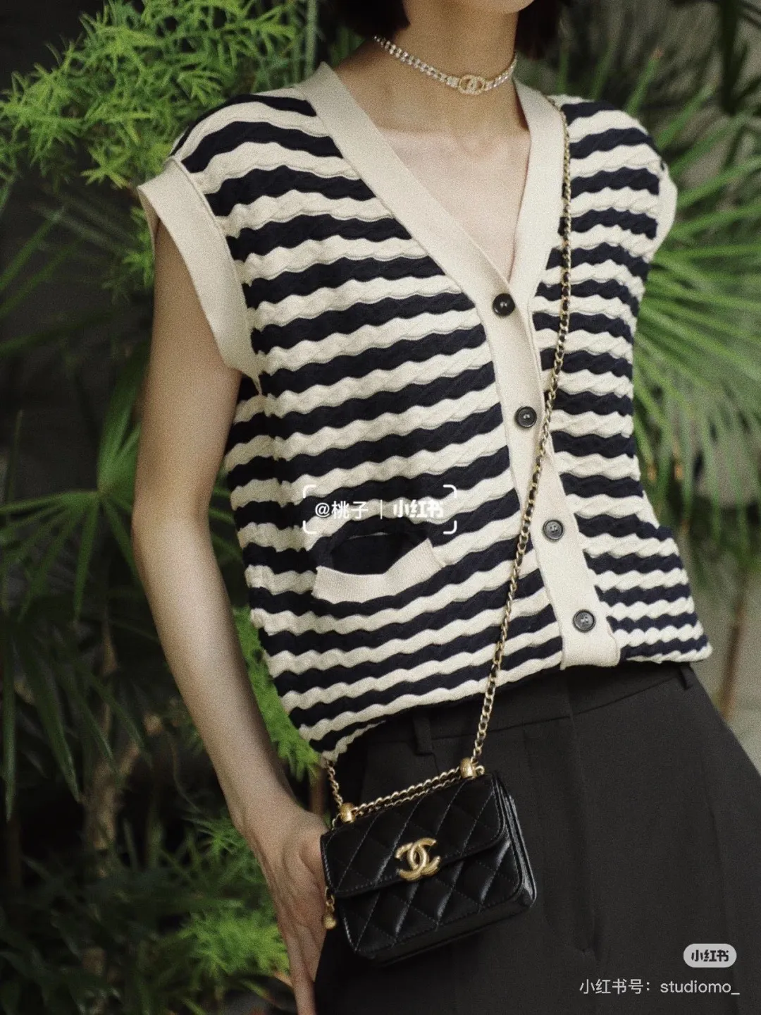 Chanel Quilted Mini Belt Bag D25518089 — view 3