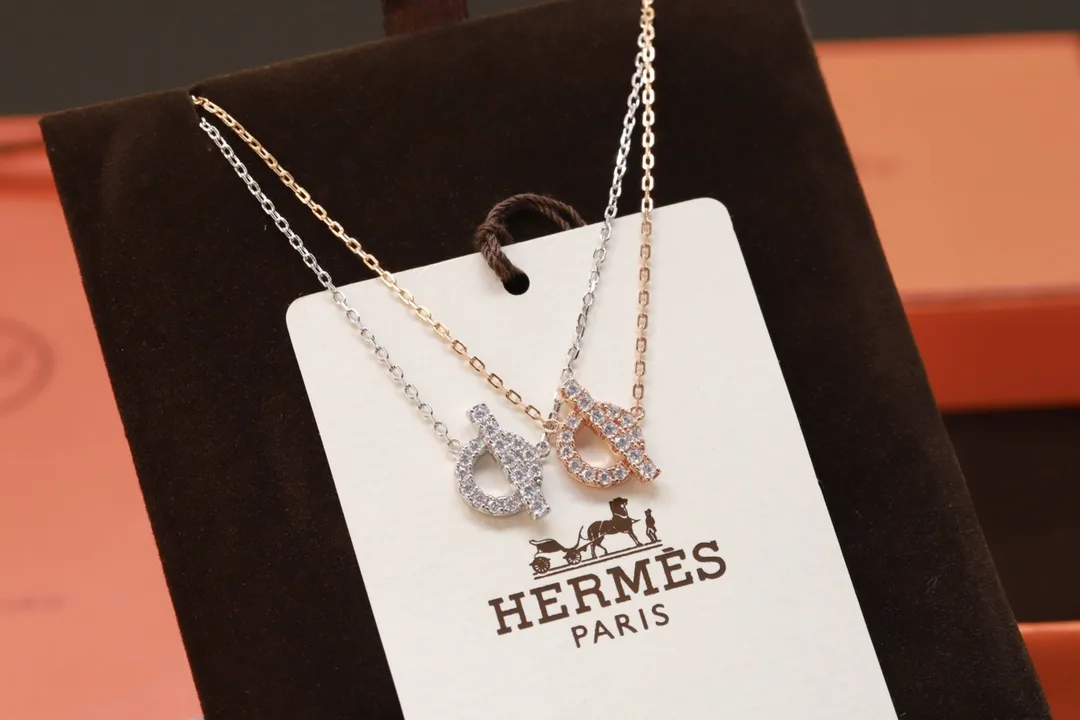 Croisette Crystal-Embellished Pendant Necklace D18016782 — view 3