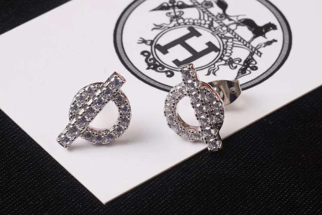 Croisette Crystal-Embellished Stud Earrings D17017503 — view 4