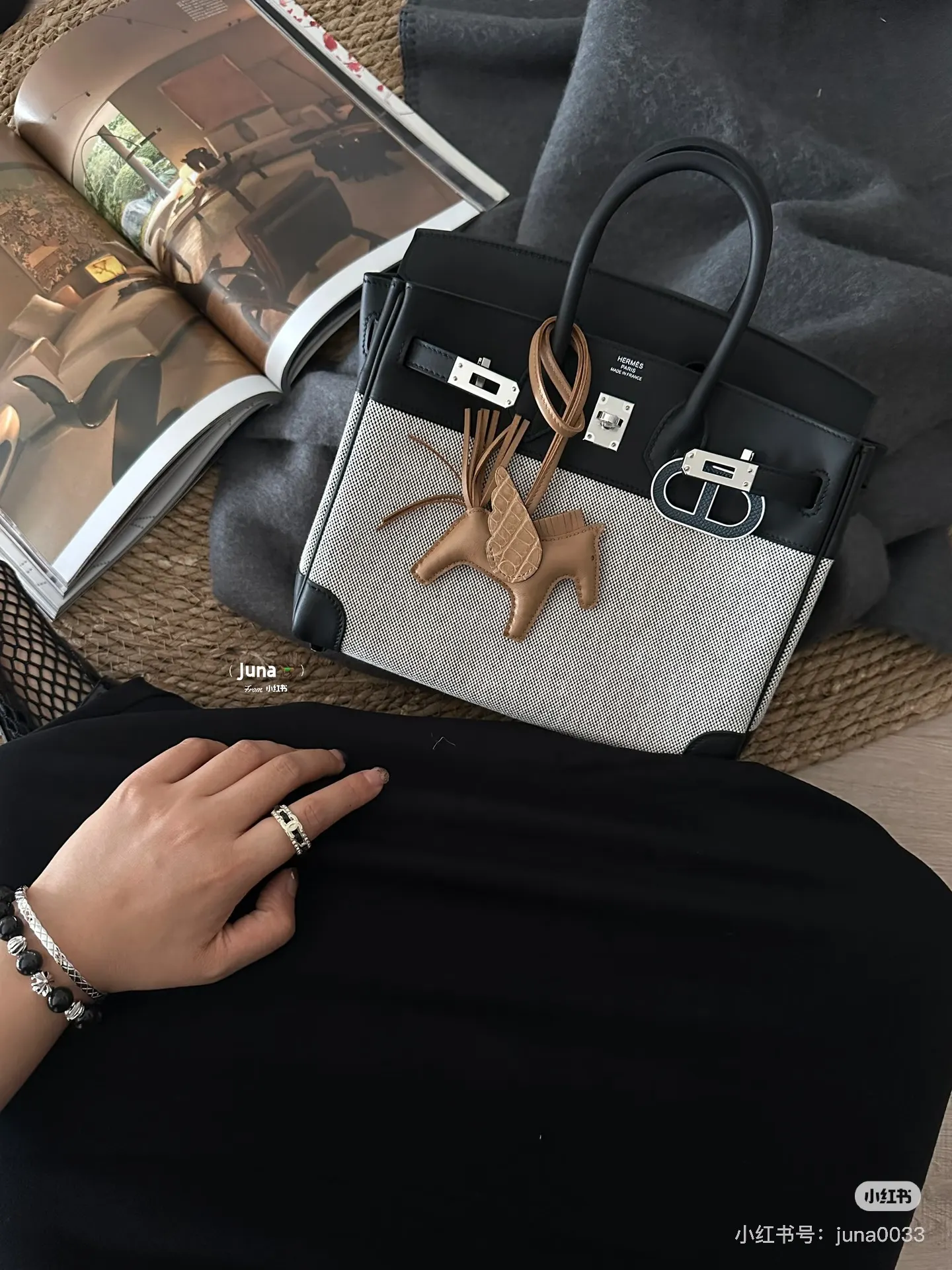 Canvas & Leather Top-Handle Bag D59017776 — view 3