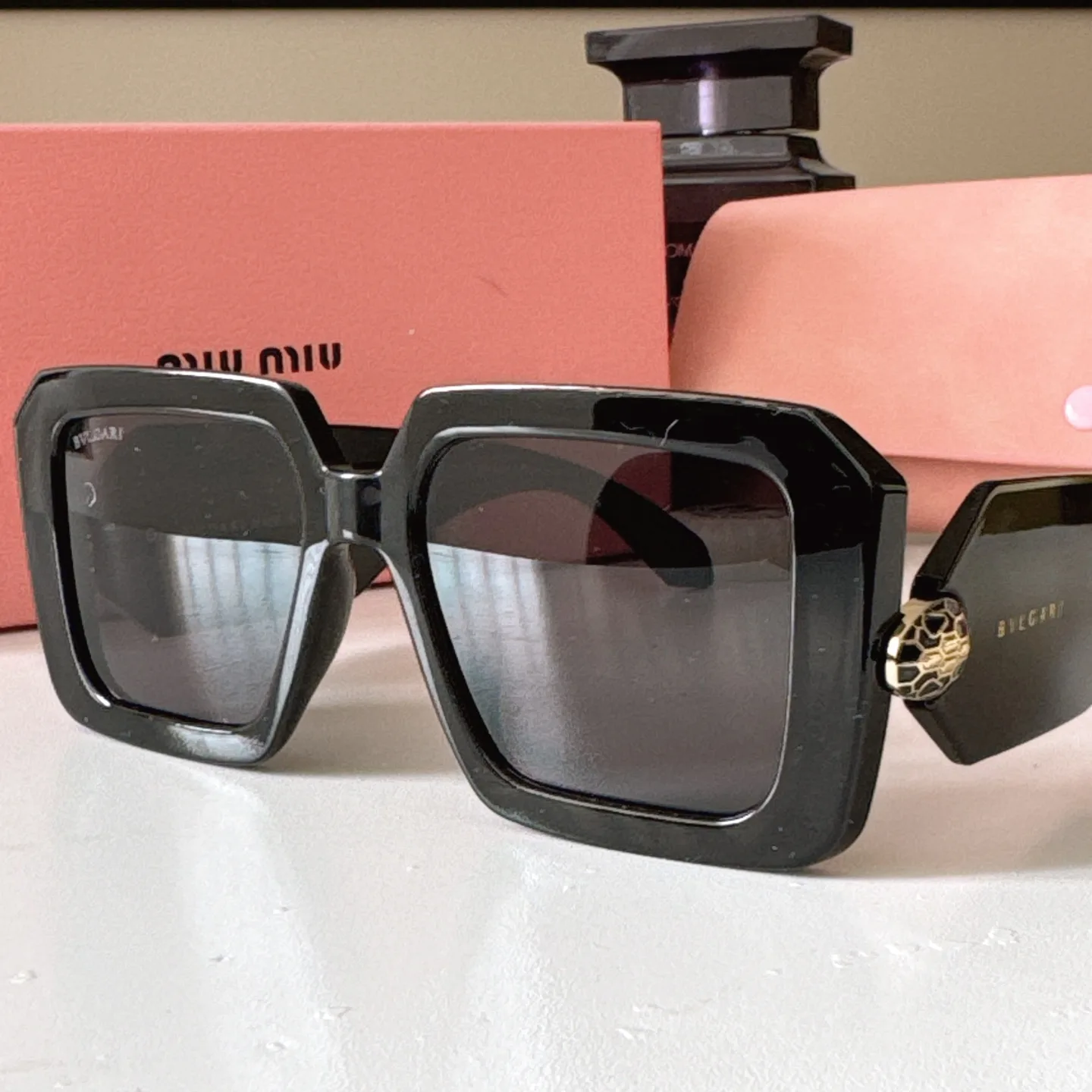 Serpenti Snakehead Chain Sunglasses D20018519 — view 4