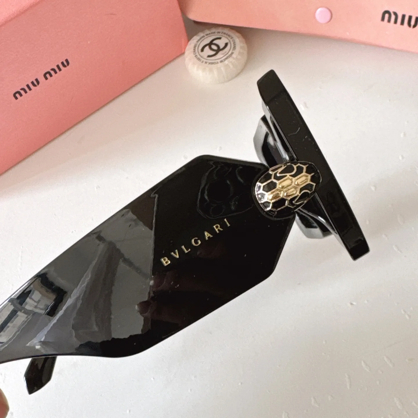 Serpenti Snakehead Chain Sunglasses D20018519 — view 7