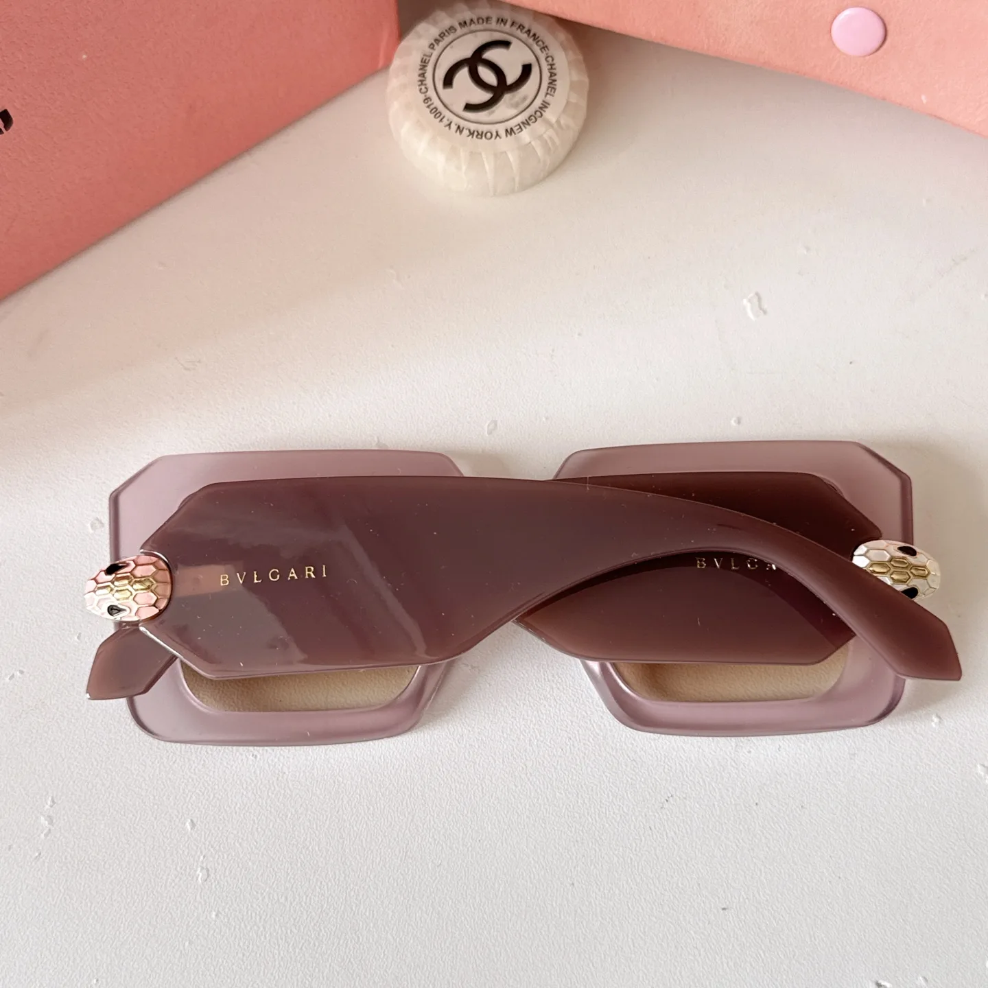 Serpenti Square-Frame Sunglasses D20018536 — view 3