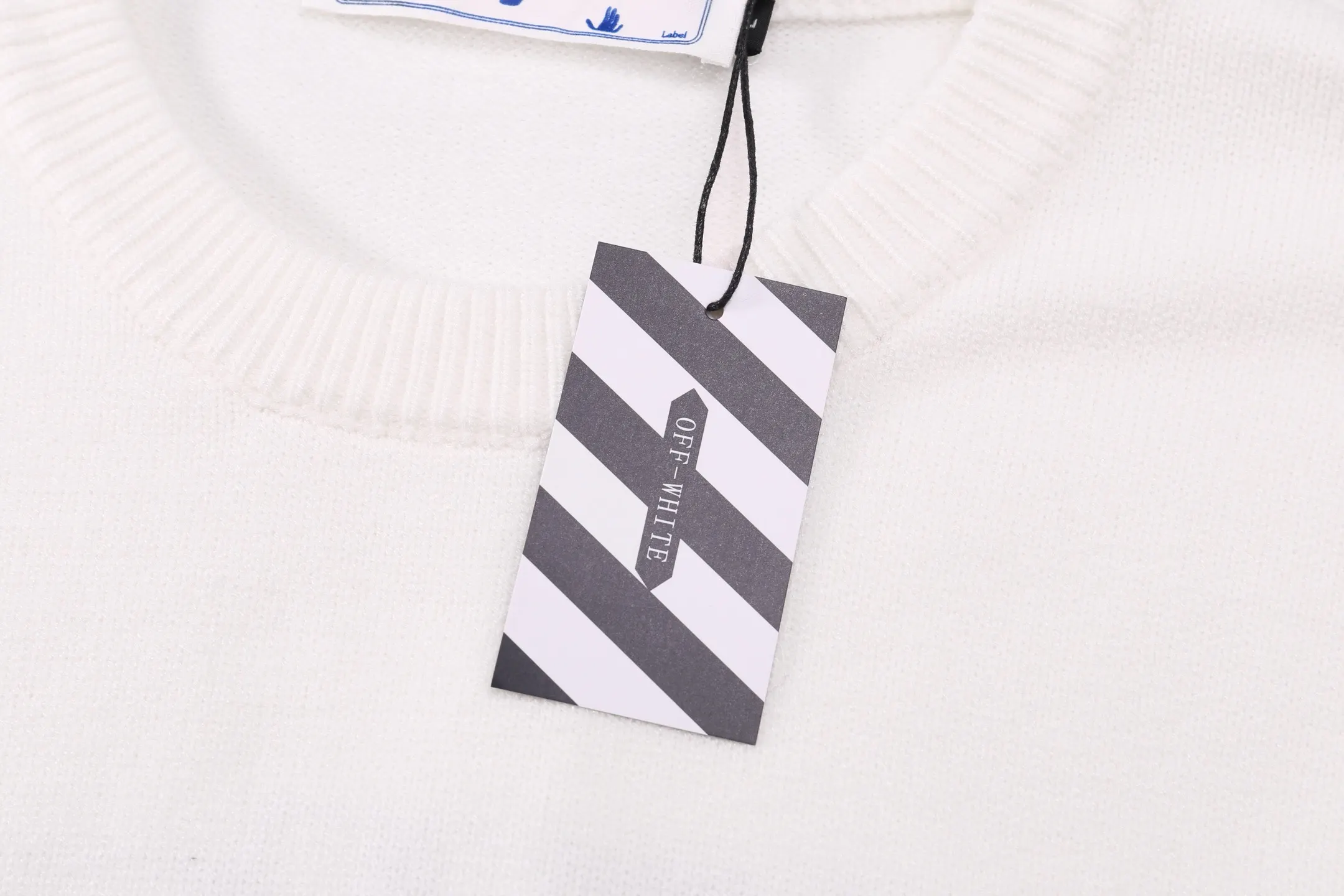 Logo Jacquard Wool Crew-Neck Sweater D20022159 — view 8