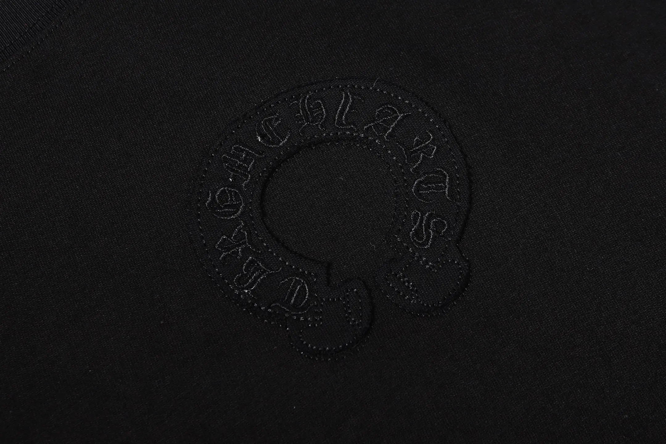 Horseshoe Patch Embroidered Cotton T-Shirt D10013705 — view 7
