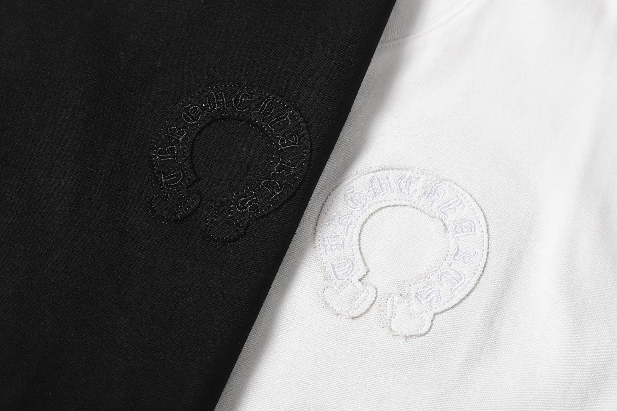 Horseshoe Patch Embroidered Cotton T-Shirt D10013706 — view 11