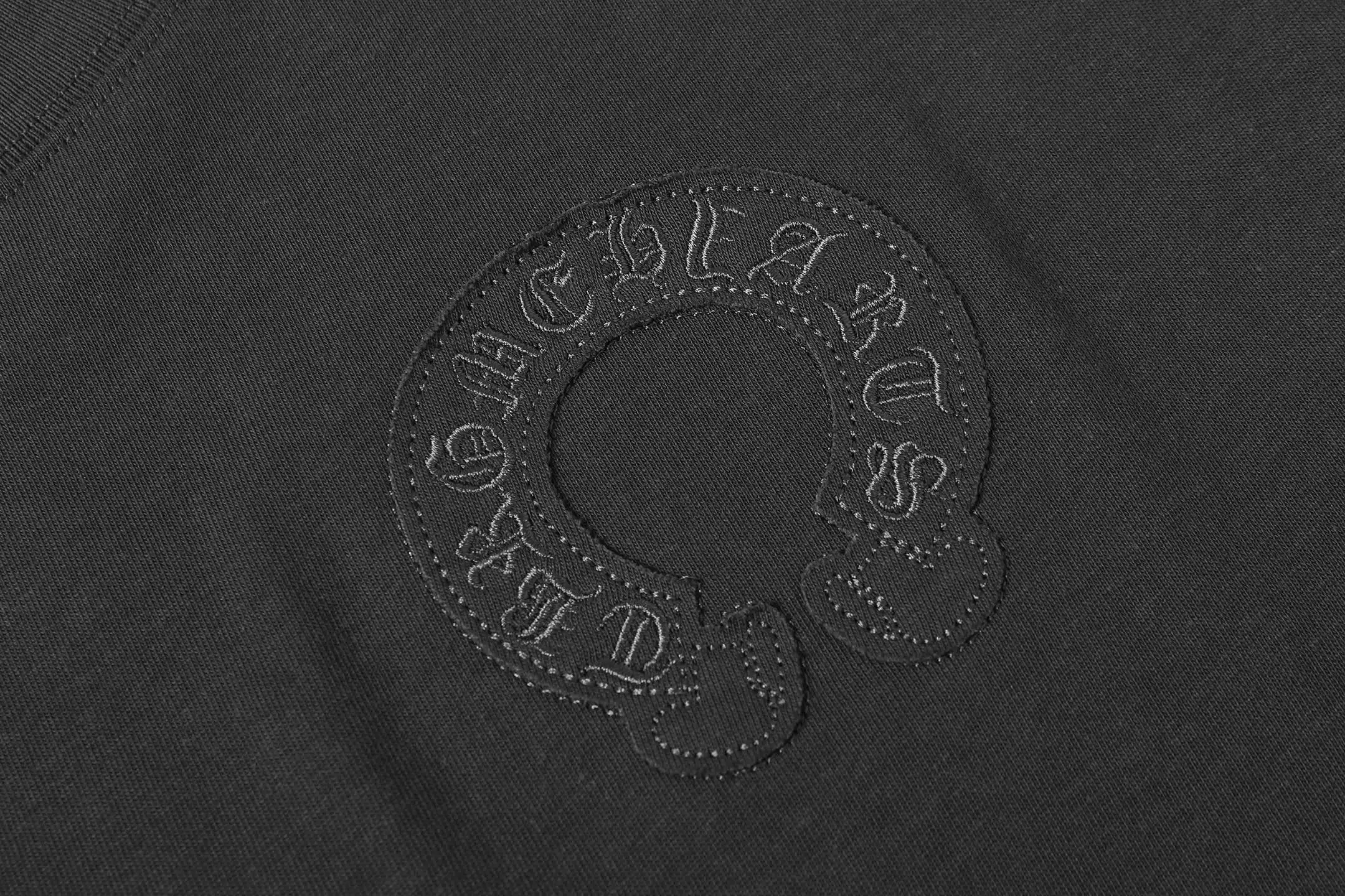 Horseshoe Patch Embroidered Cotton T-Shirt D10013703 — view 5