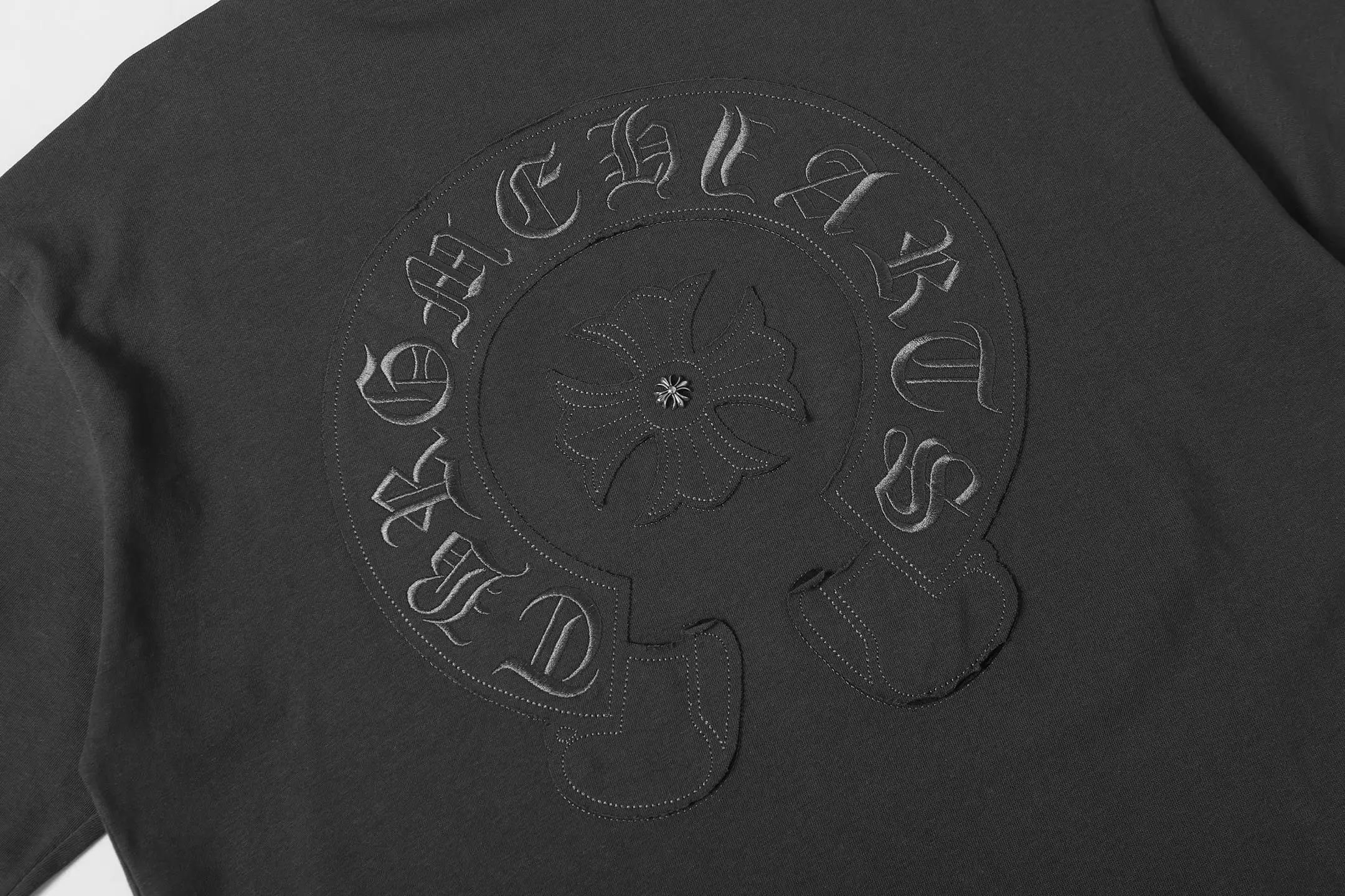 Horseshoe Patch Embroidered Cotton T-Shirt D10013703 — view 8