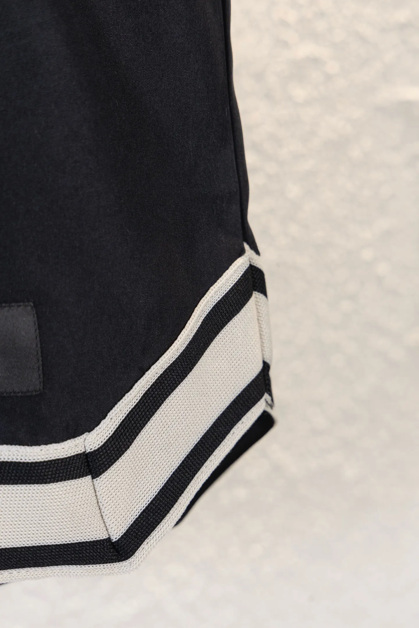 Logo Embroidered Mesh Basketball Shorts D11811127 — view 7