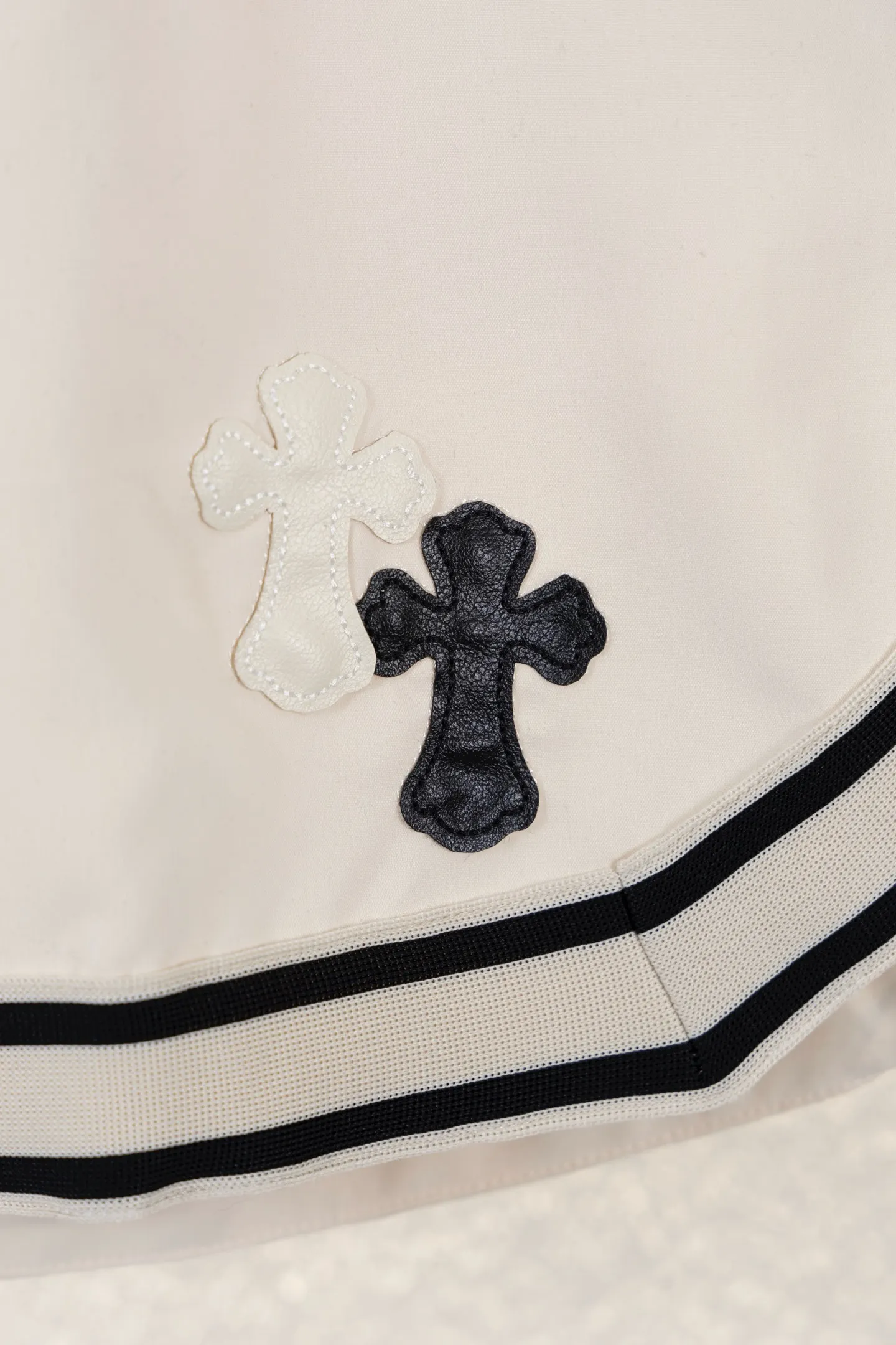 Logo Embroidered Mesh Basketball Shorts D11811123 — view 8