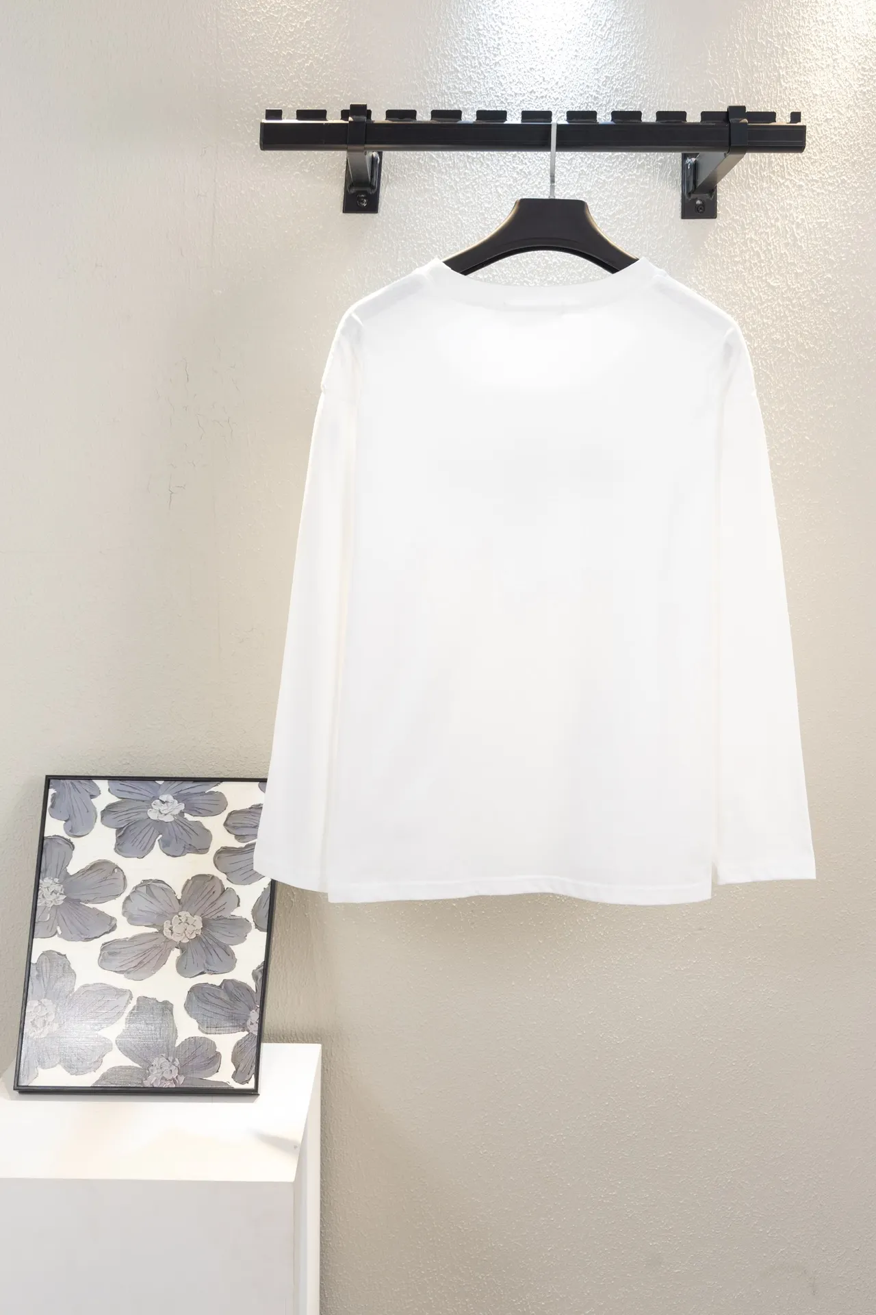 Logo Embroidery Long-Sleeve T-Shirt D12312236 — view 2