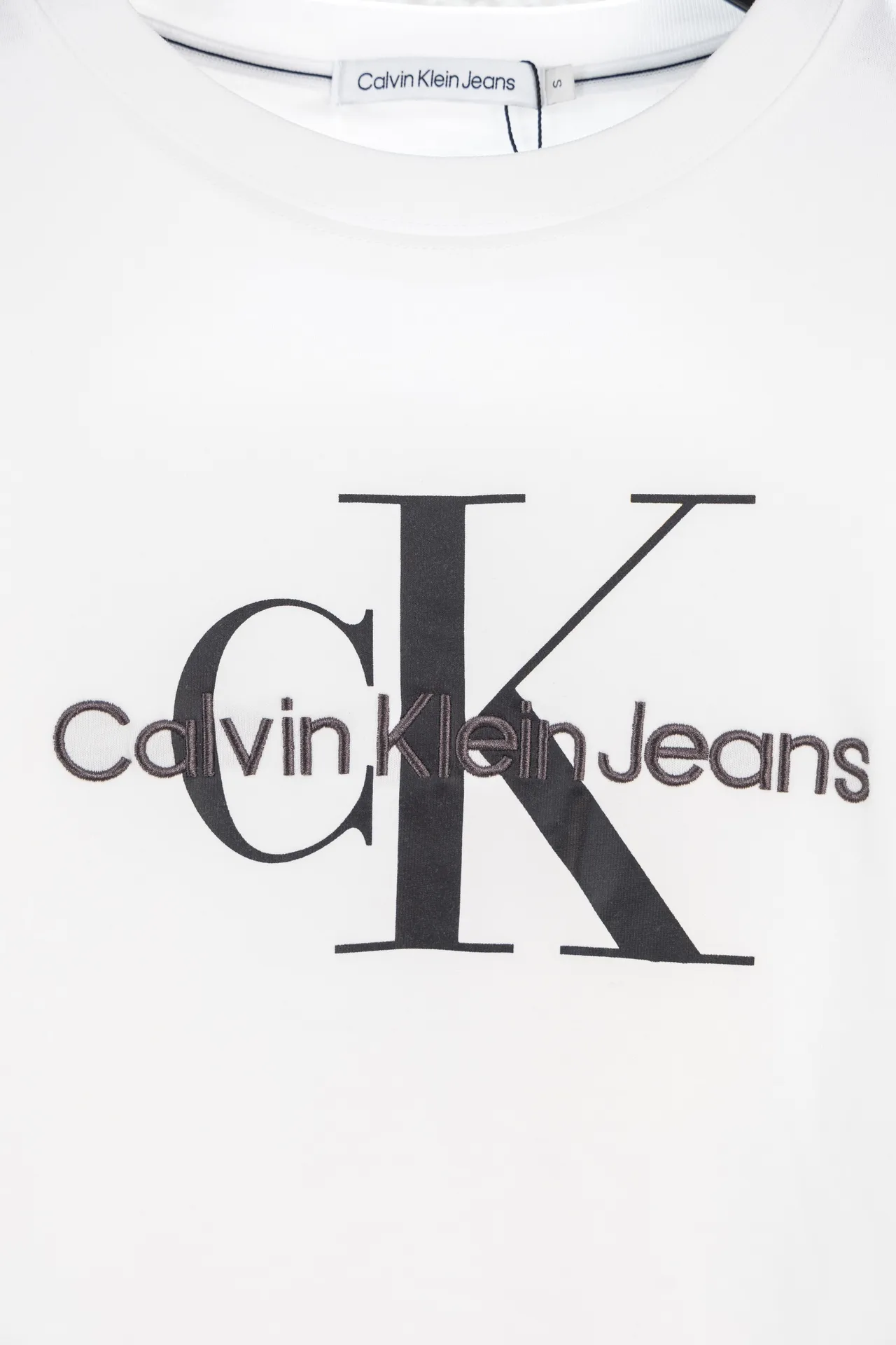 Logo Embroidery Long-Sleeve T-Shirt D12312236 — view 4