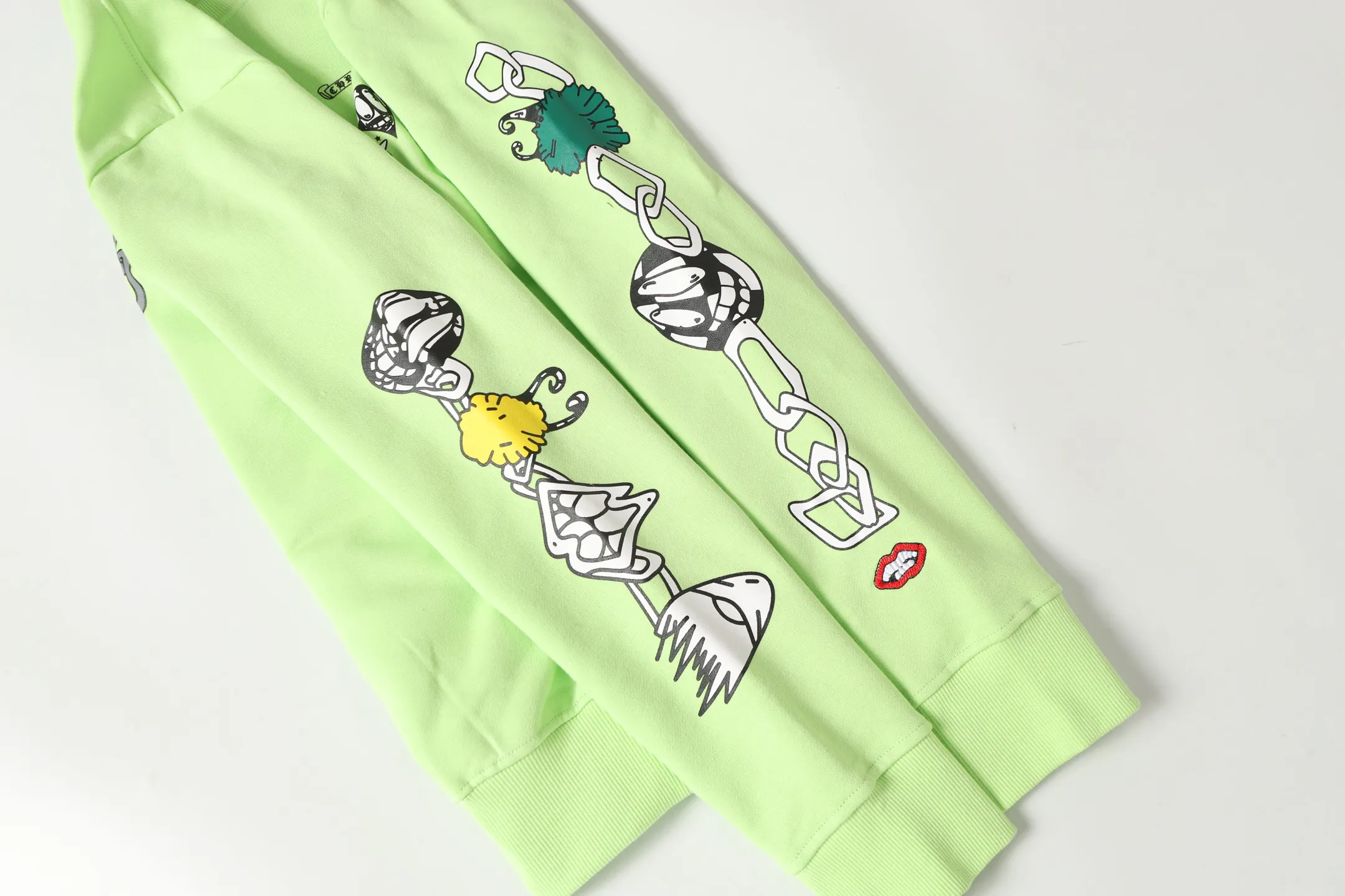 Graffiti Print Crew-Neck Sweatshirt D12513471 — view 8