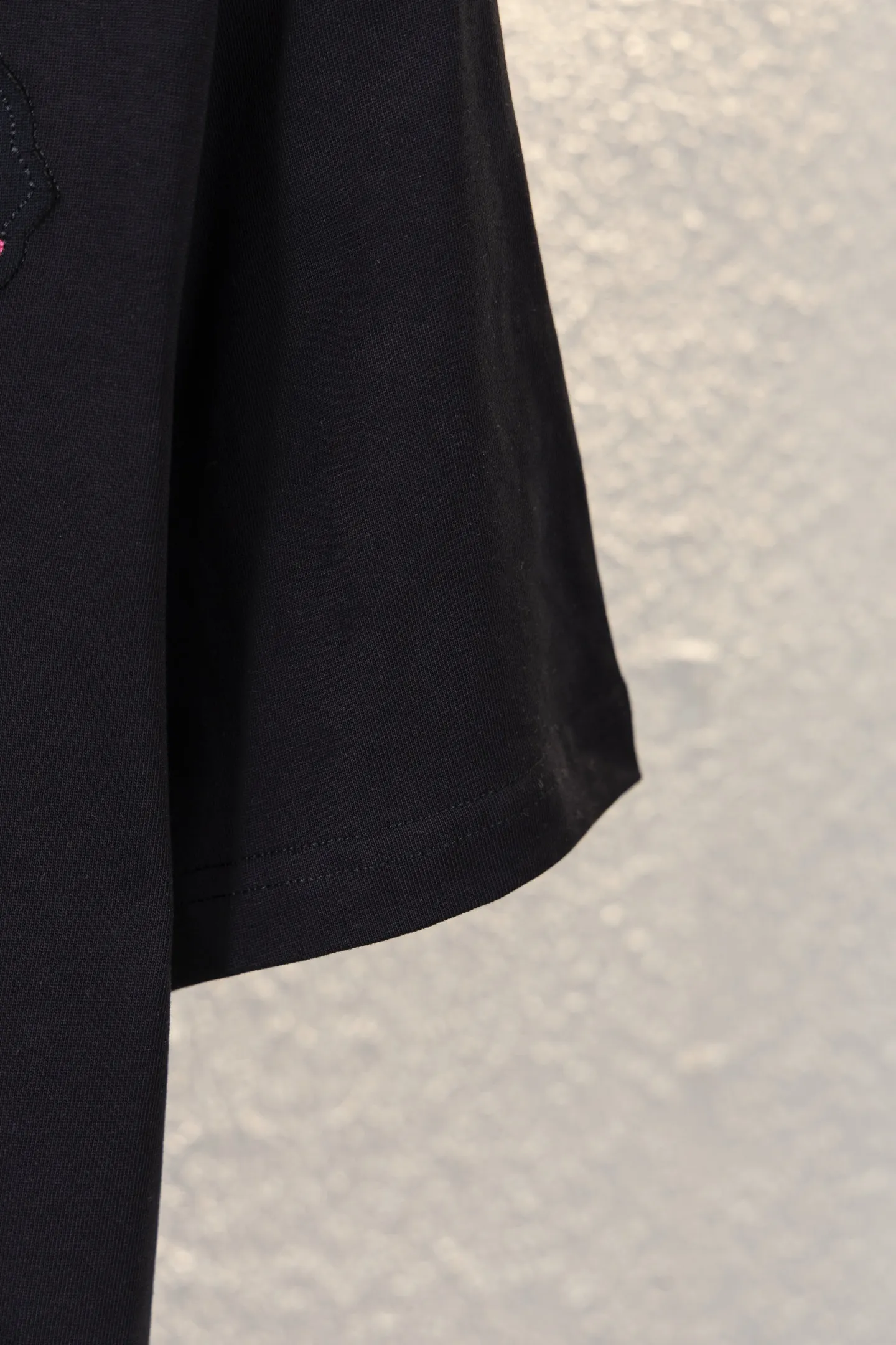 Cross Appliqué Embroidered Cotton T-Shirt D12512203 — view 8