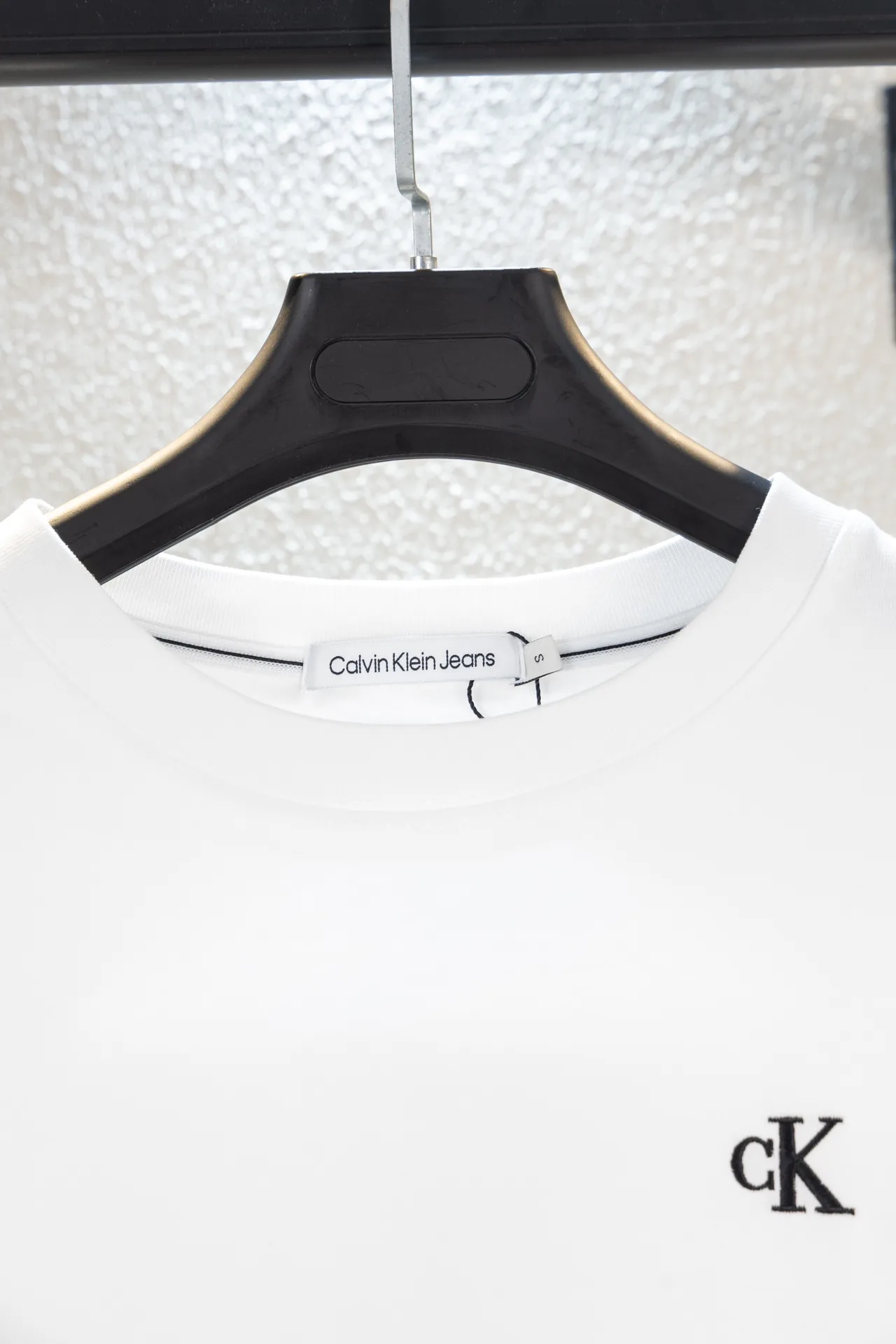 Logo Embroidery Long-Sleeve T-Shirt D12512194 — view 3