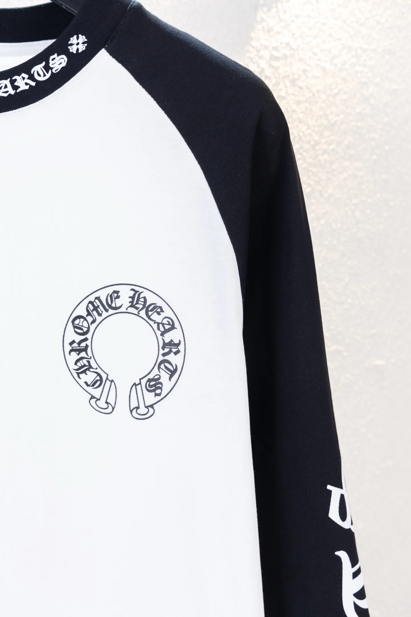 Logo Print Raglan Long-Sleeve T-Shirt D12812263 — view 5