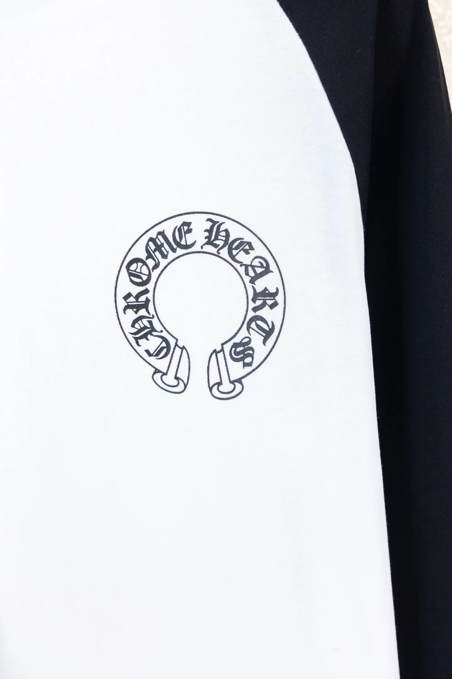 Logo Print Raglan Long-Sleeve T-Shirt D12812263 — view 6