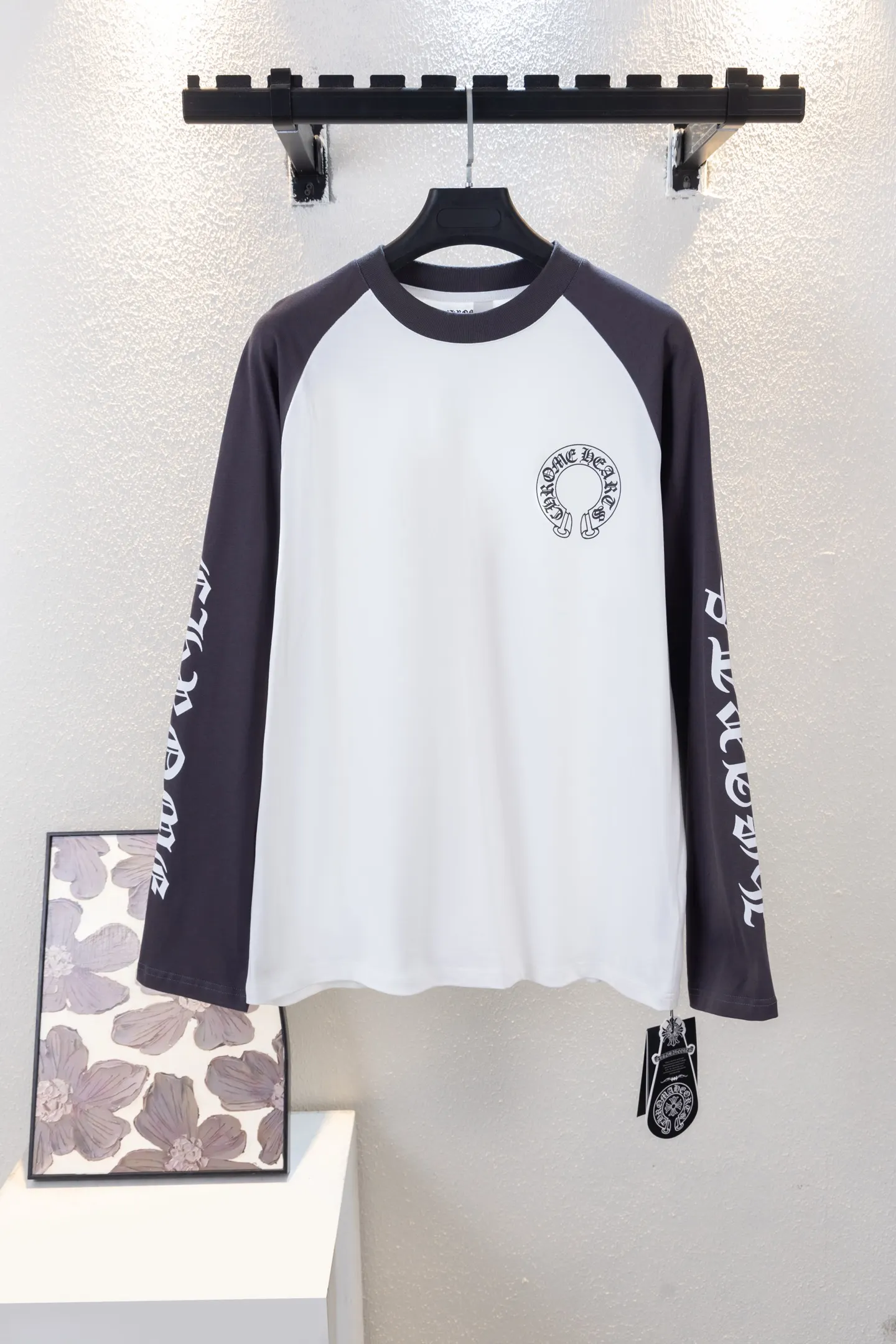 Logo Print Raglan Long-Sleeve T-Shirt D12812261