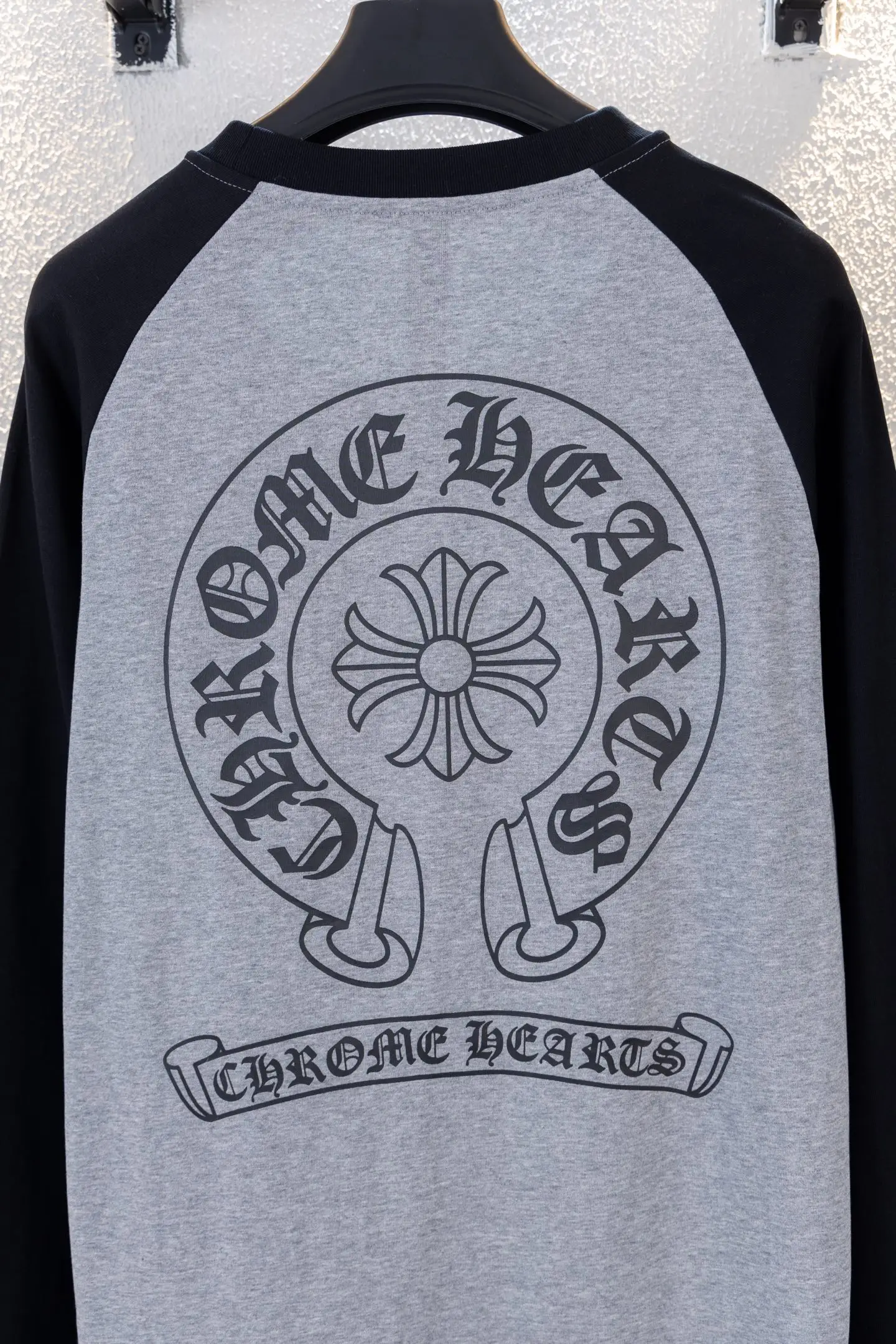 Logo Print Raglan Long-Sleeve T-Shirt D12812260 — view 4