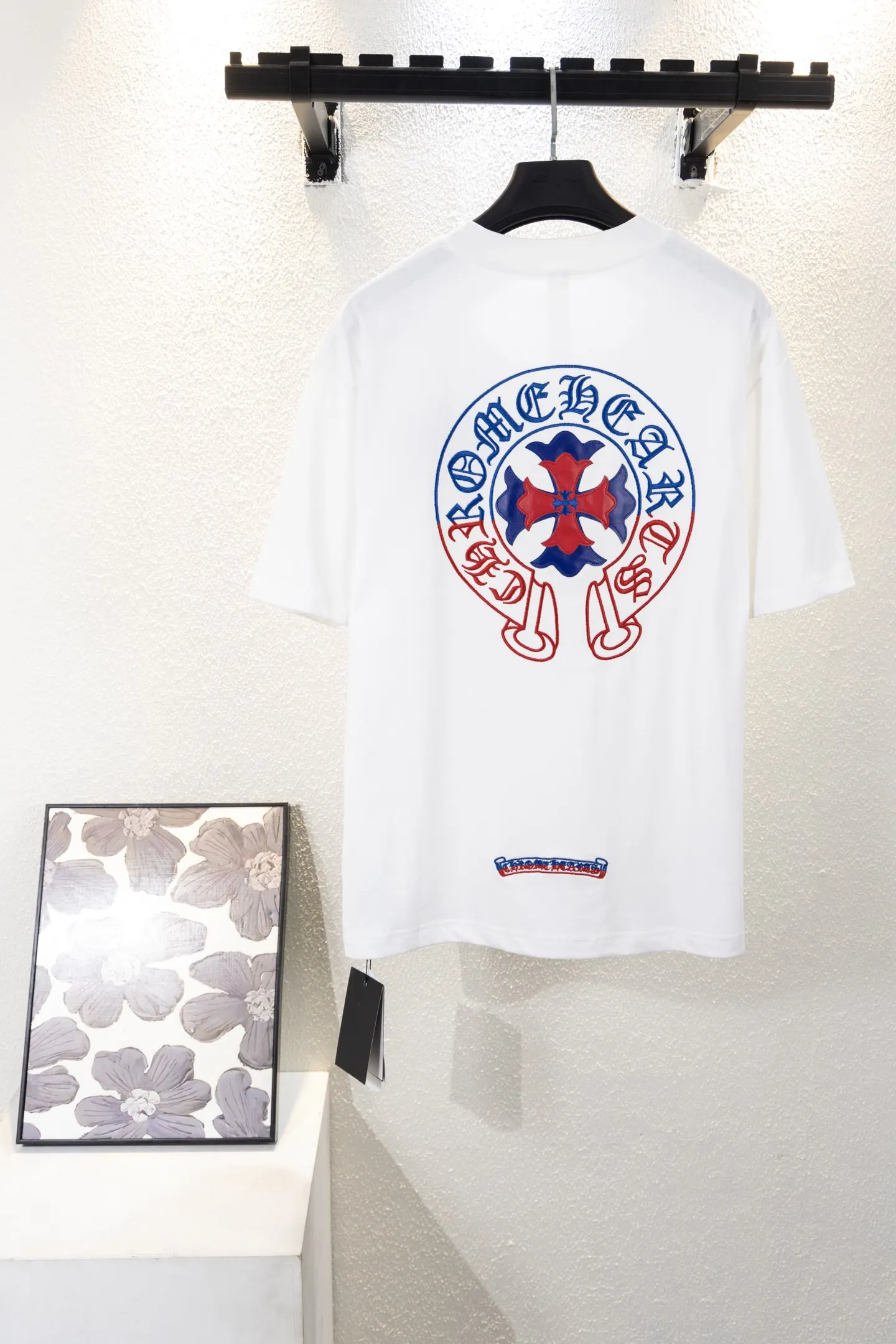 Horseshoe Logo Embroidered Cotton T-Shirt D12811148 — view 2