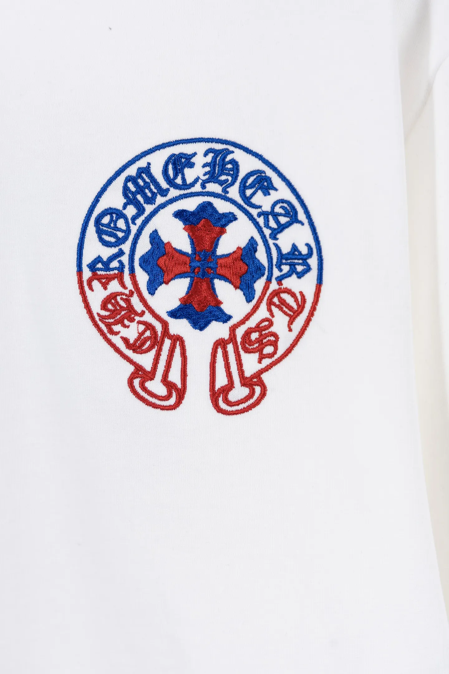 Horseshoe Logo Embroidered Cotton T-Shirt D12811148 — view 4
