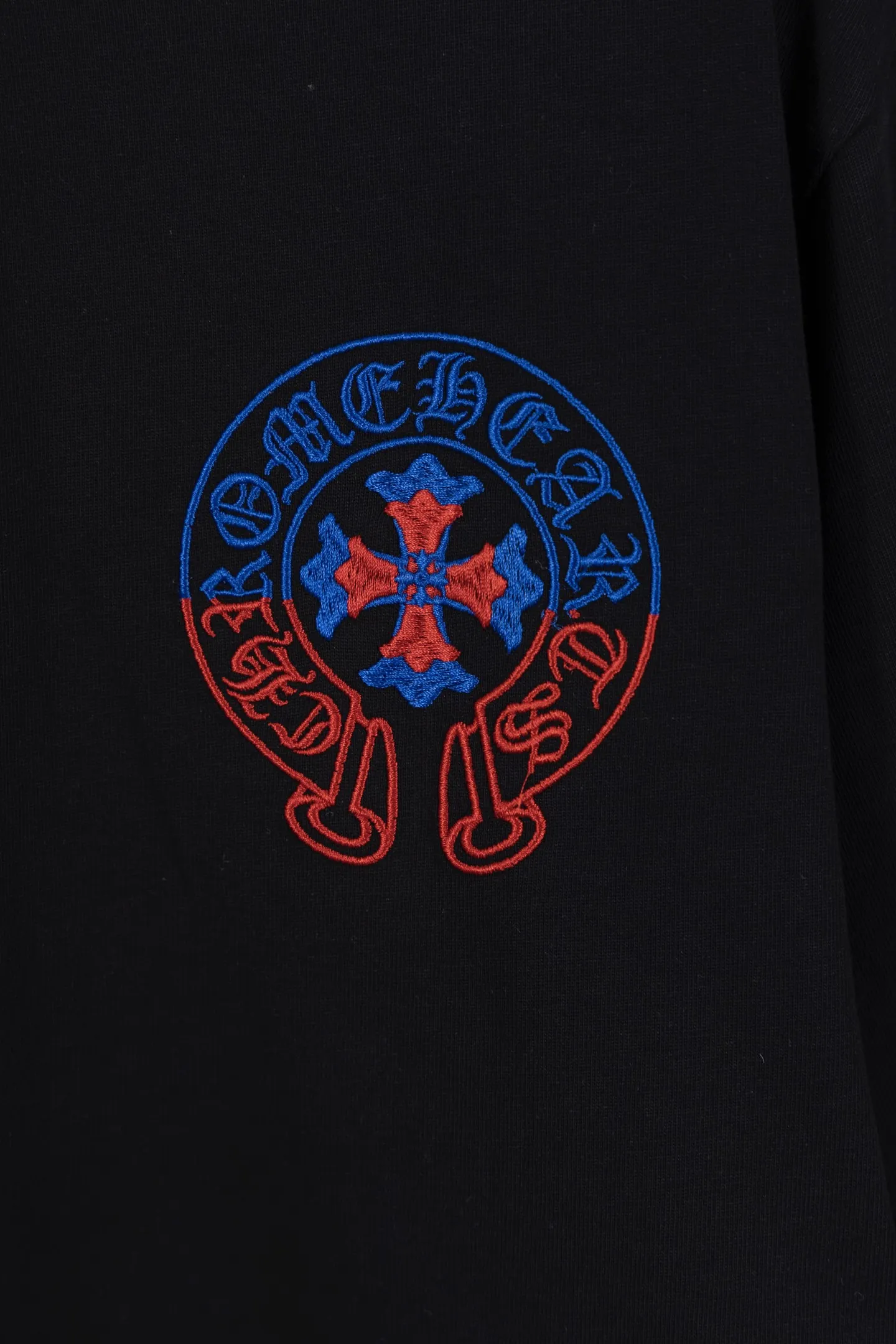 Embroidered Horseshoe Logo Cotton T-Shirt D12811149 — view 4