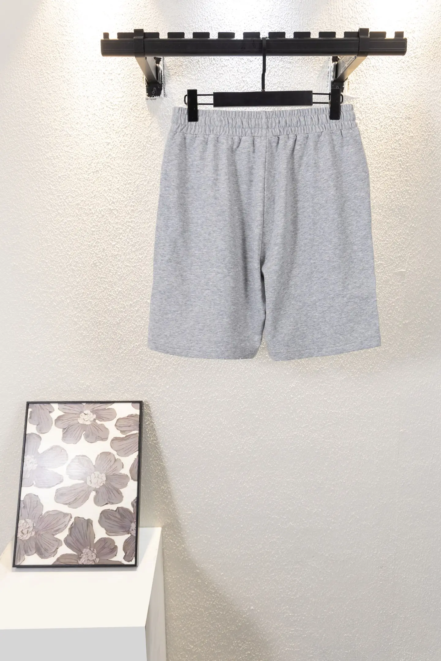 Flame Logo Distressed Cotton Shorts D12812210 — view 2