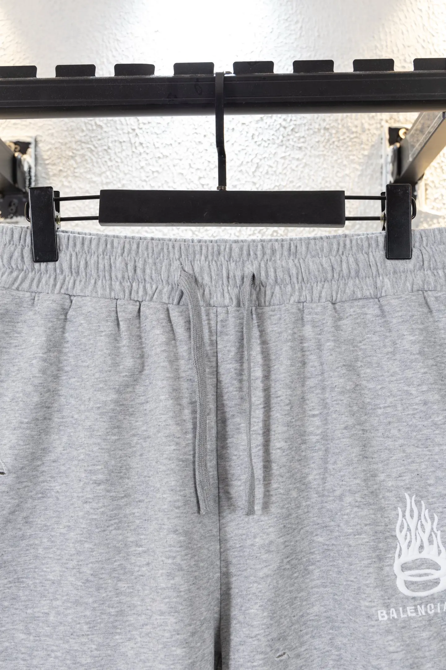 Flame Logo Distressed Cotton Shorts D12812210 — view 3