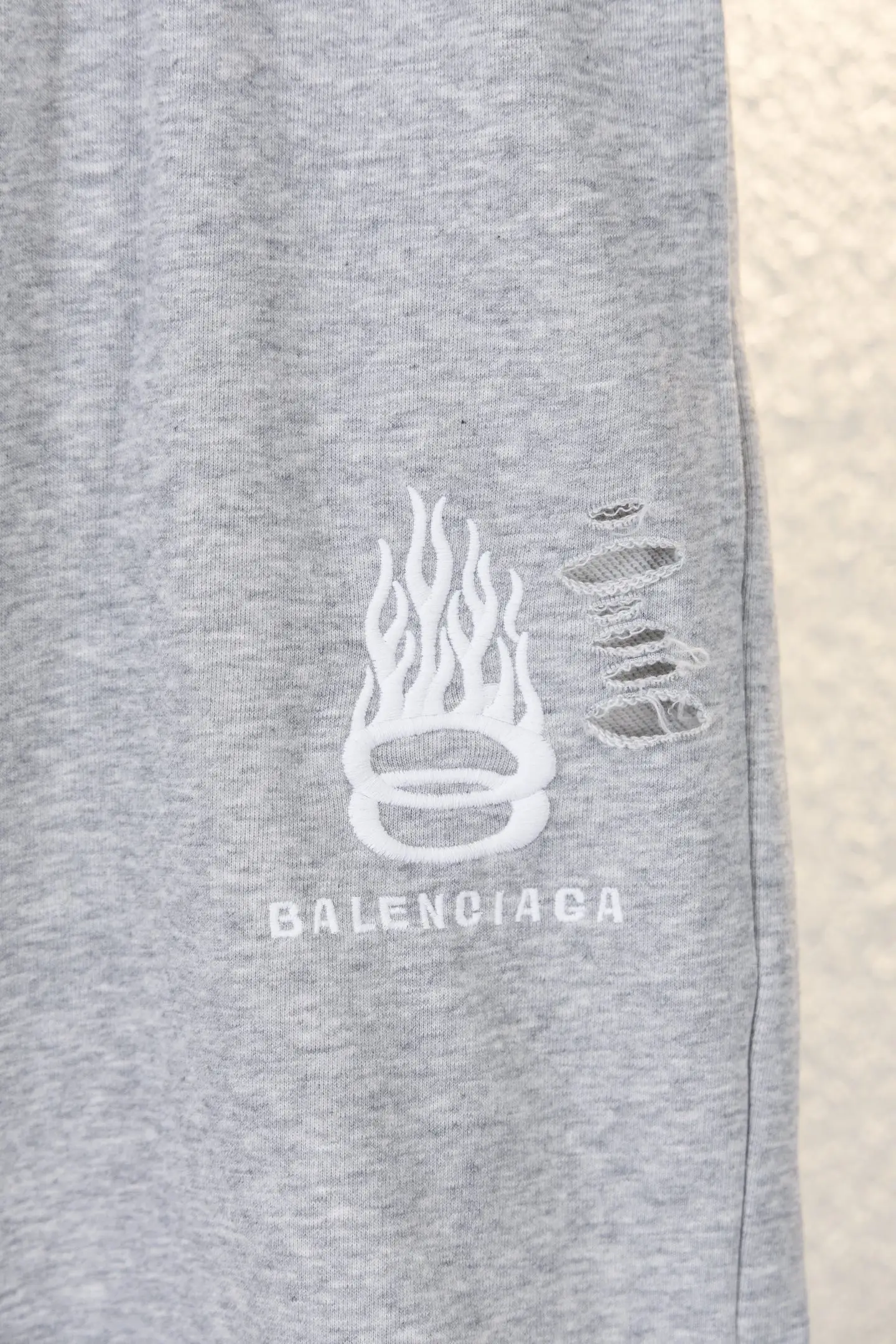 Flame Logo Distressed Cotton Shorts D12812210 — view 5