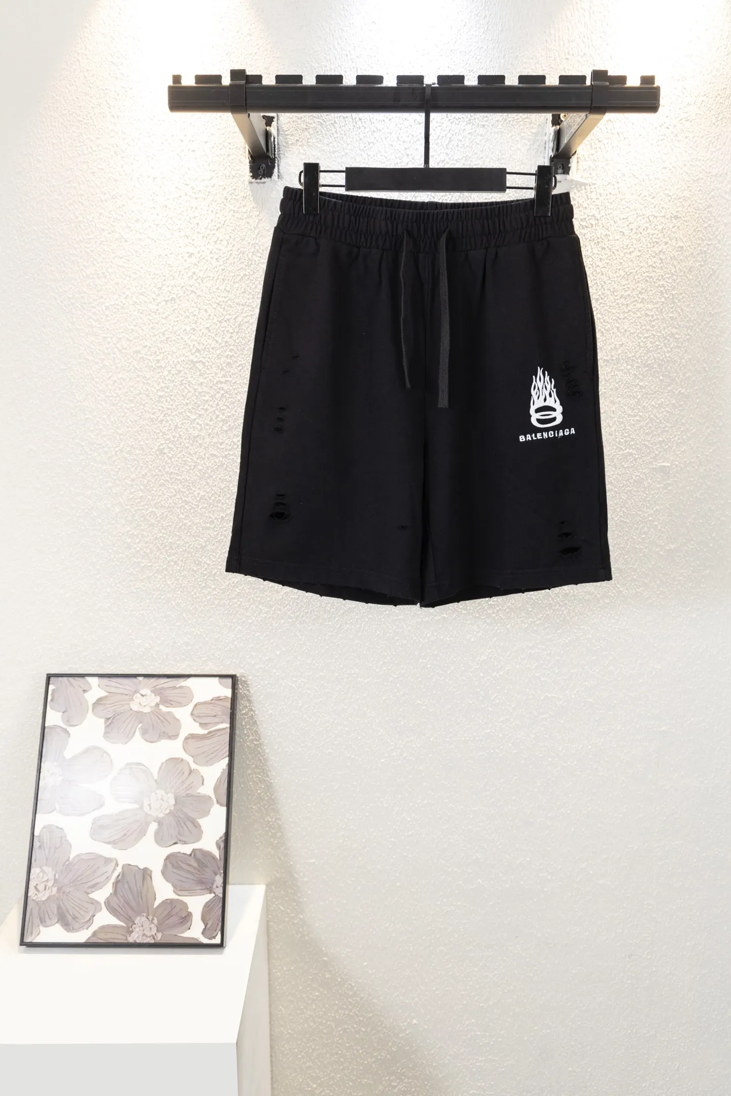 Flame Logo Distressed Cotton Shorts D12812209