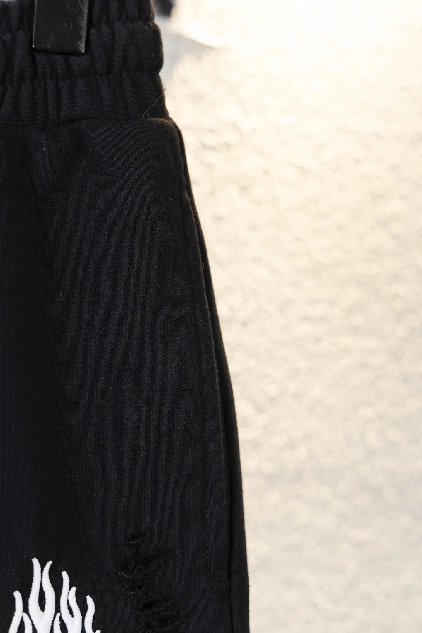 Flame Logo Distressed Cotton Shorts D12812209 — view 6
