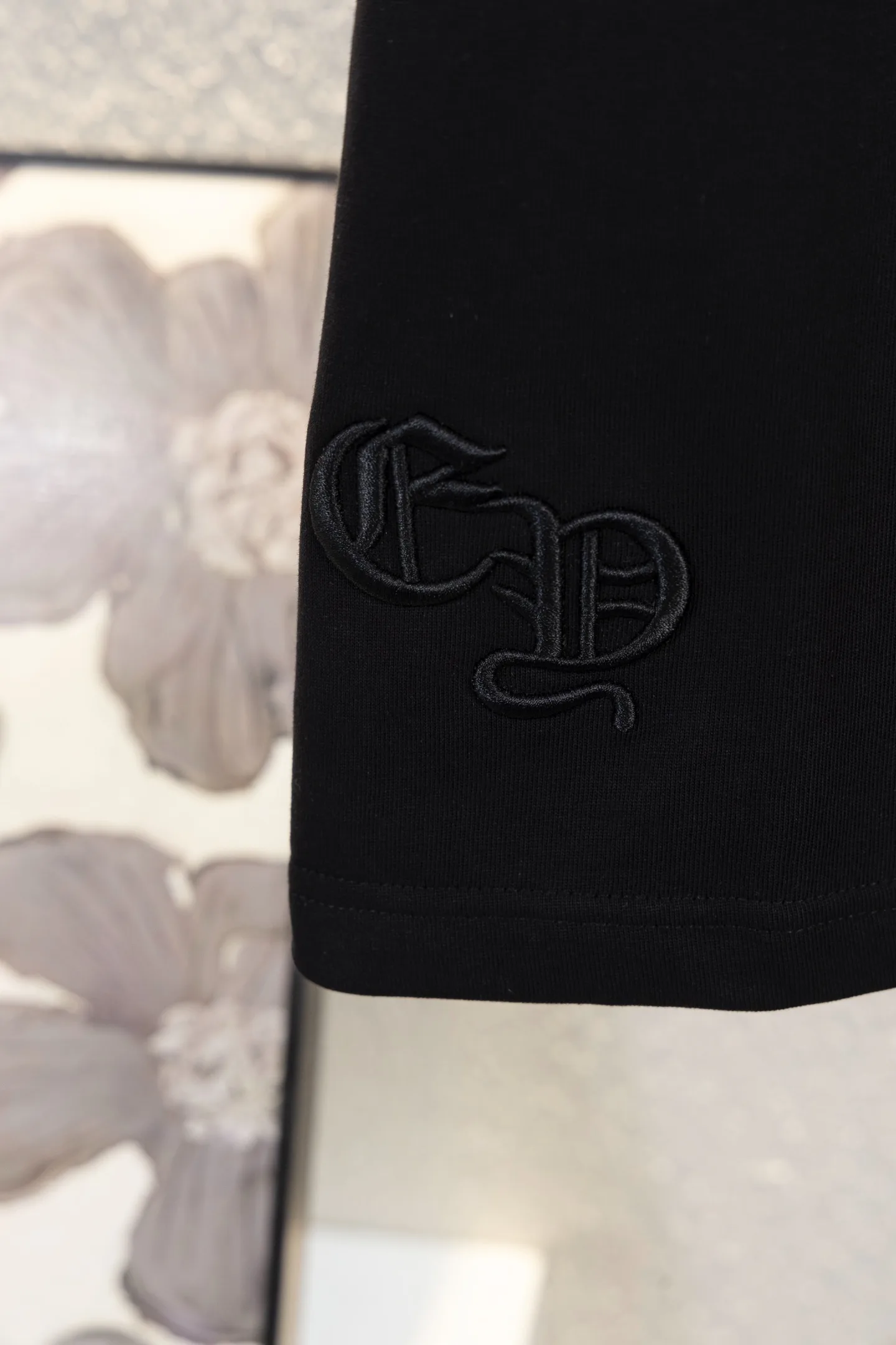 Leather Cross Patch Cotton T-Shirt D12812205 — view 7