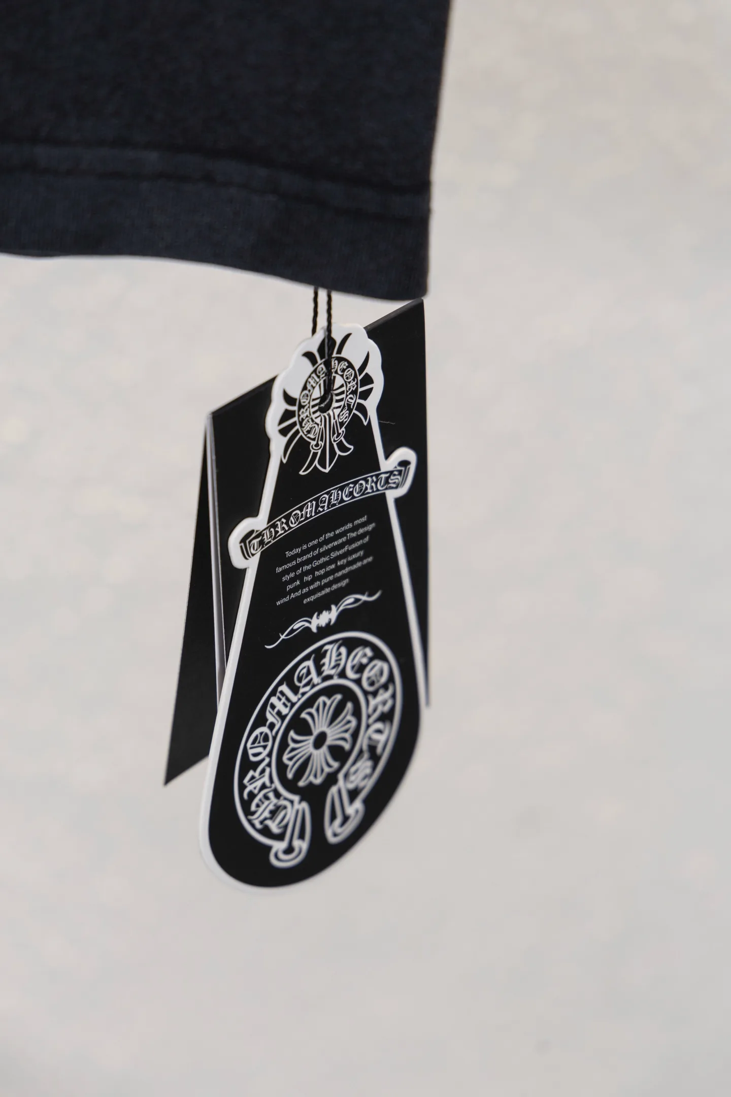 Cross Patch Embroidered Cotton T-Shirt D13012223 — view 10