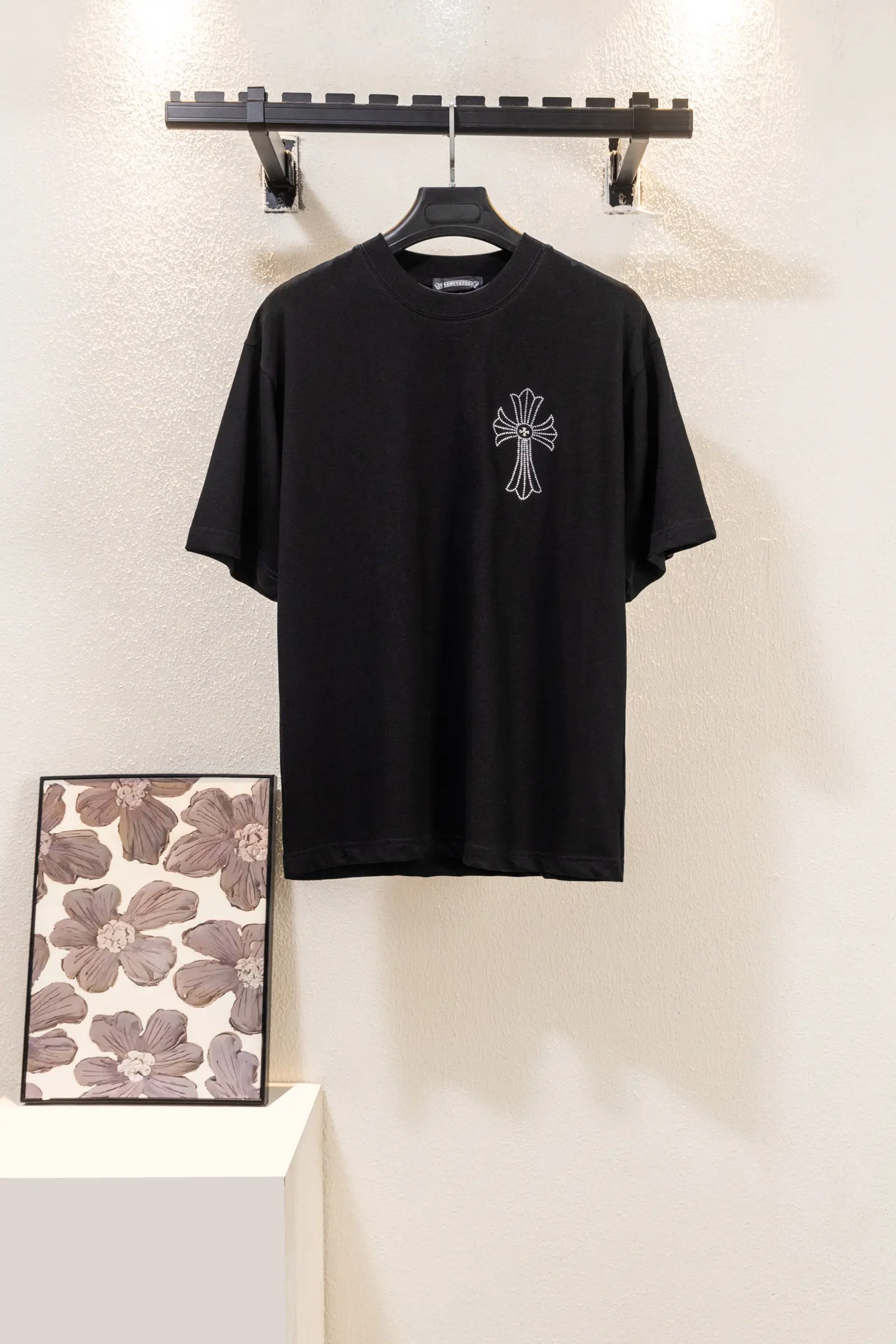 Embellished Cross Logo Cotton T-Shirt D13012227