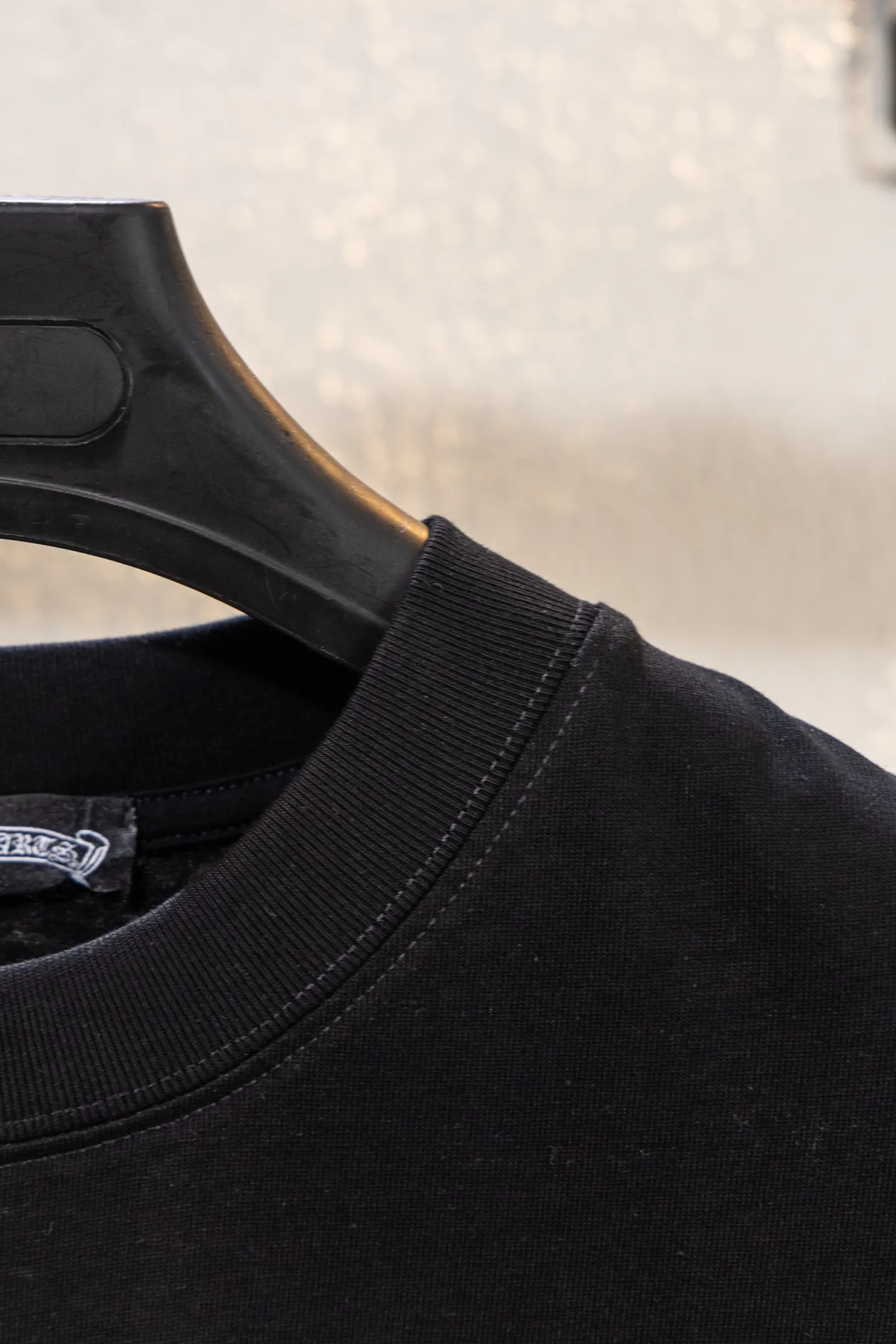 Embellished Cross Logo Cotton T-Shirt D13012227 — view 4