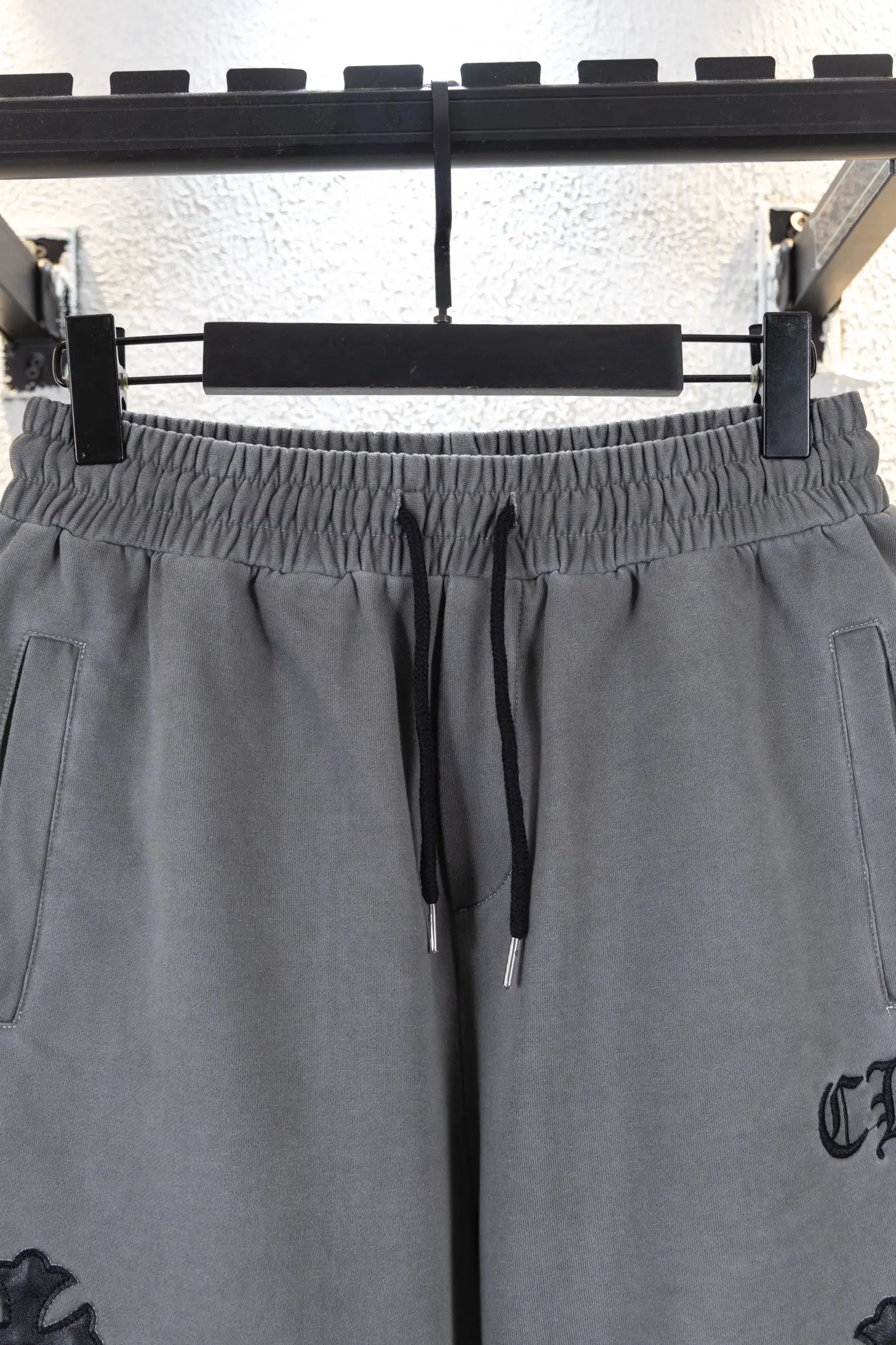 Embroidered Logo Cotton-Jersey Shorts D13312201 — view 3